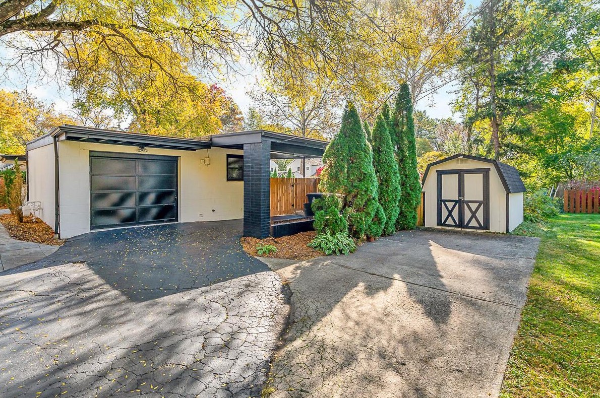 2845 Maryland Ave, Columbus OH  43209-1155 exterior