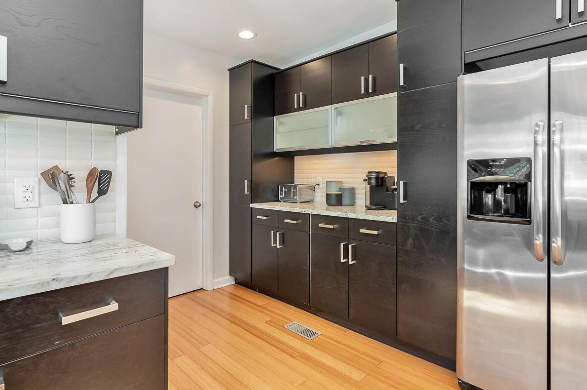 2845 Maryland Ave, Columbus OH  43209-1155 exterior