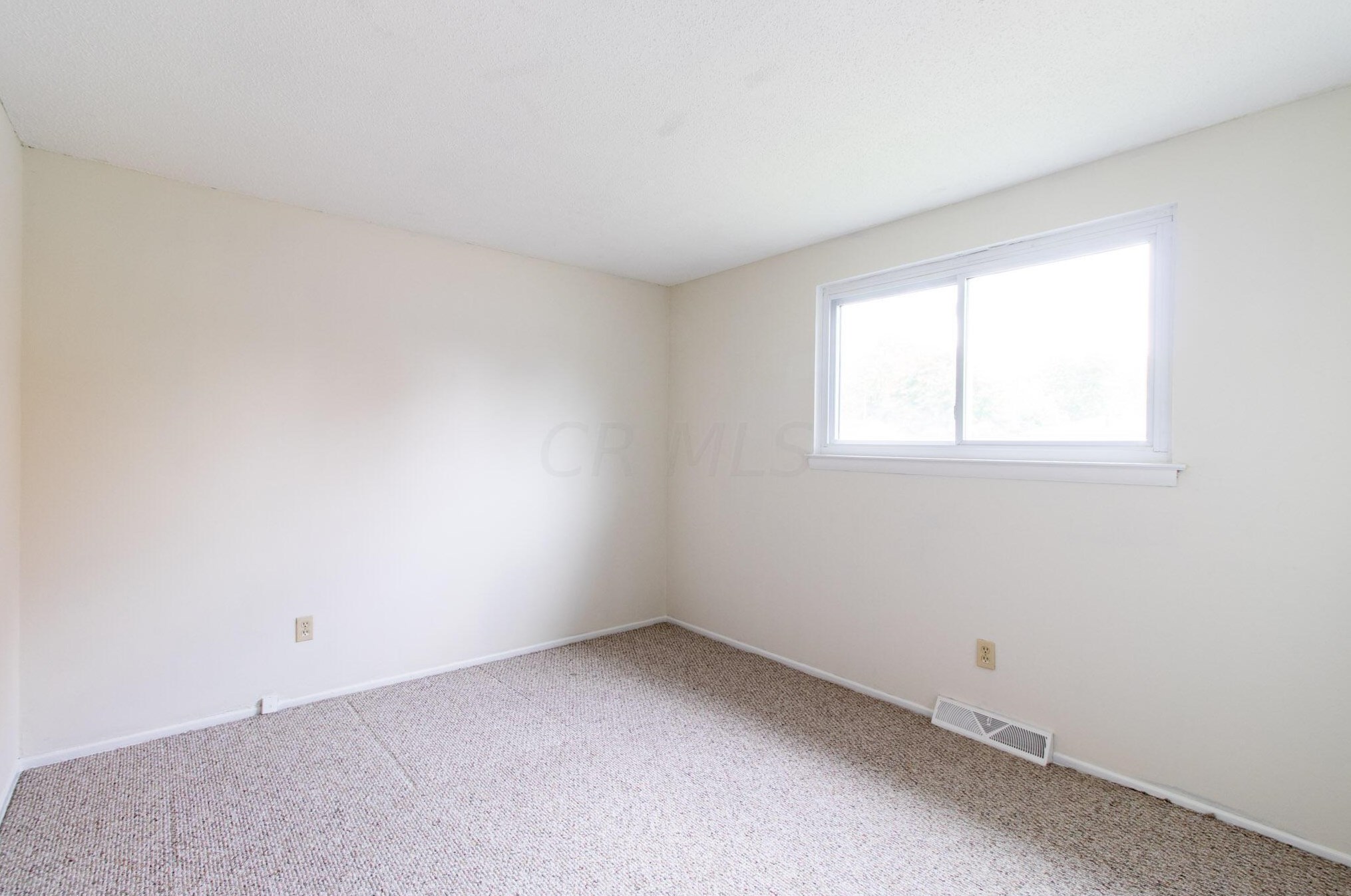 4894 Downing Dr, Columbus OH  43232-4602 exterior