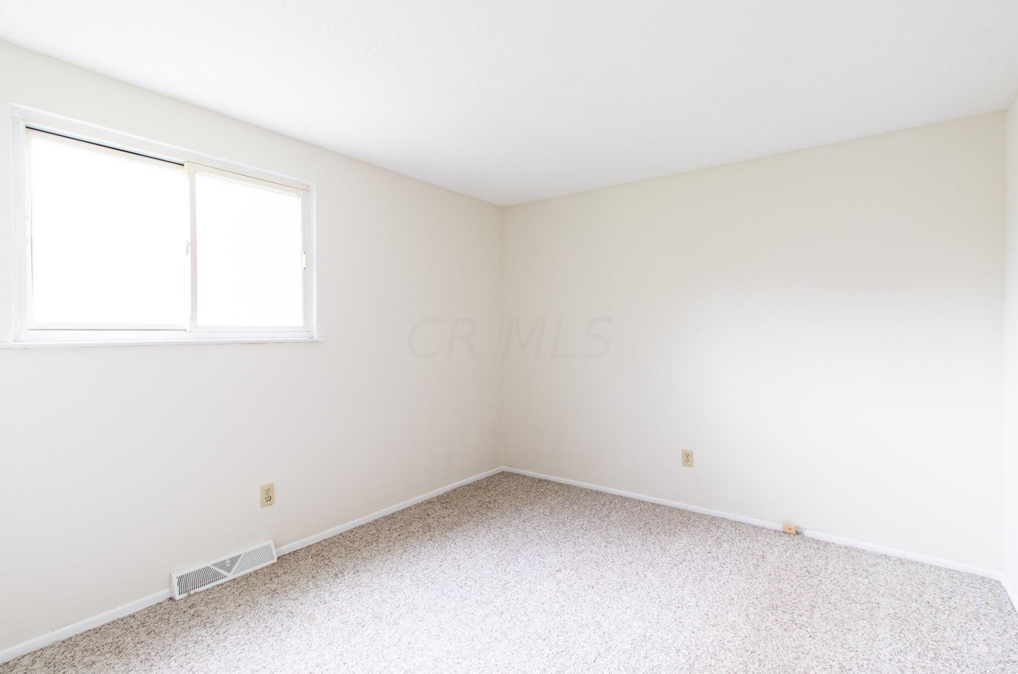 4894 Downing Dr, Columbus OH  43232-4602 exterior