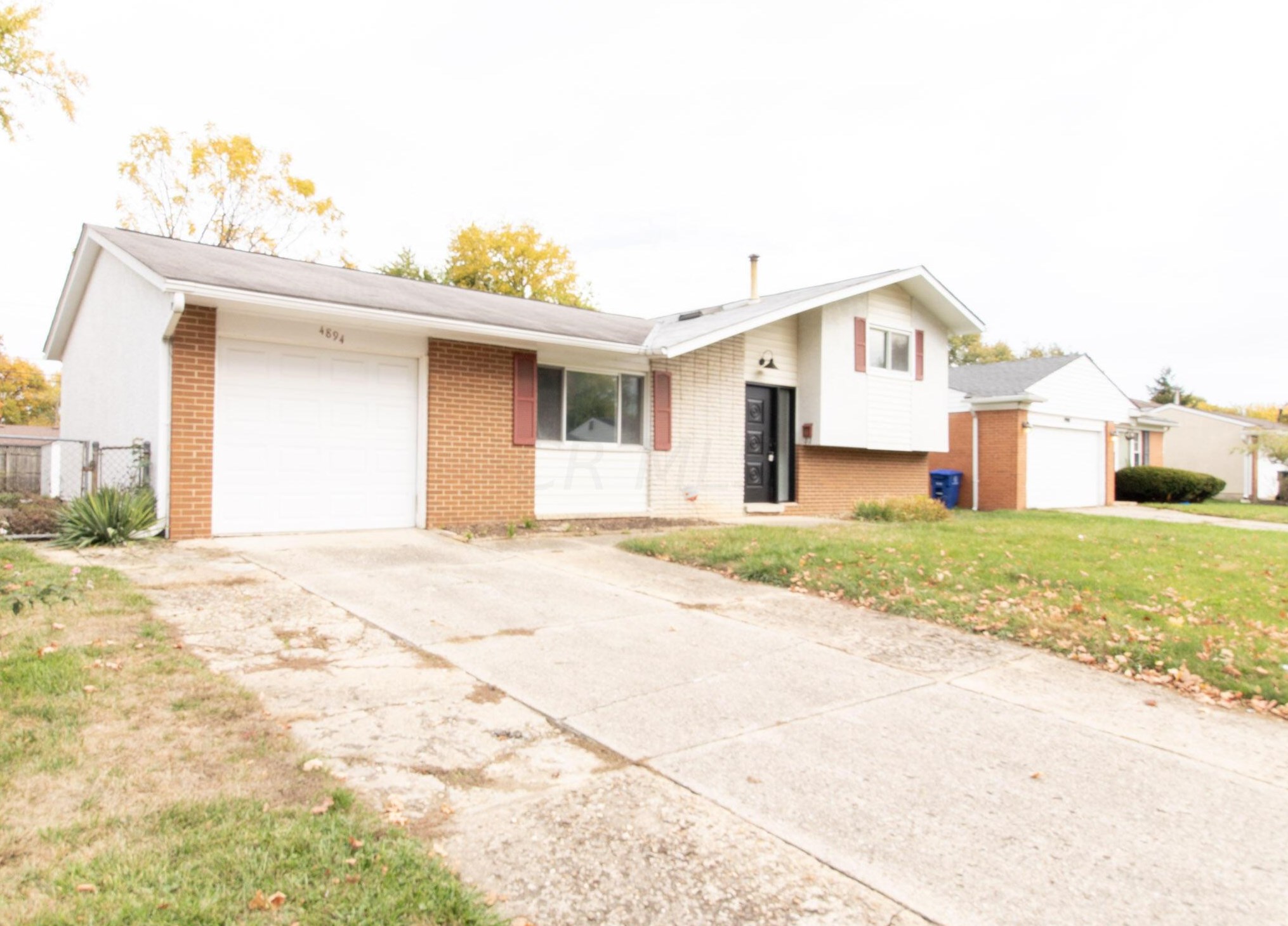 4894 Downing Dr, Columbus OH  43232-4602 exterior