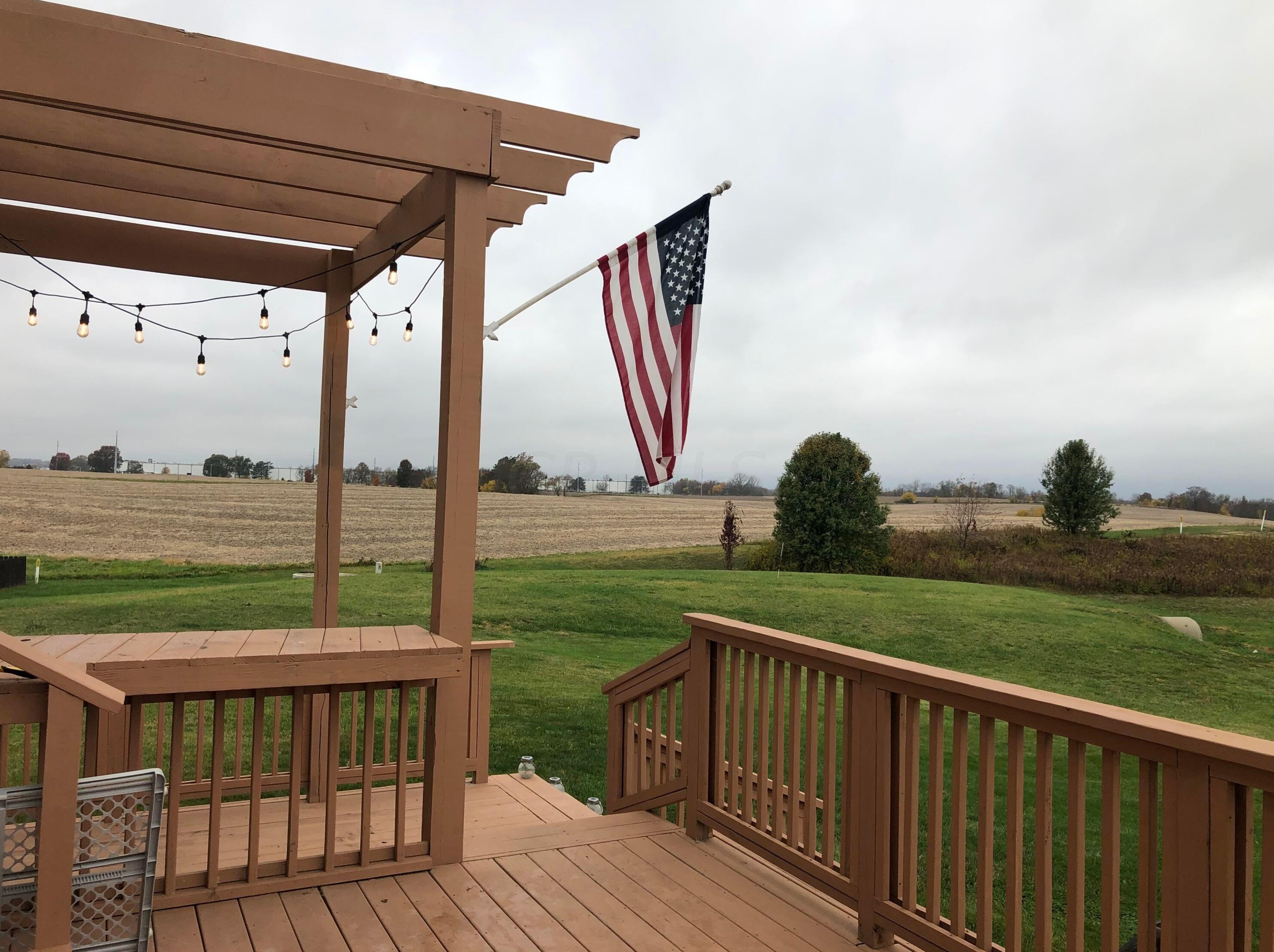 2015 Sun Ridge St, Lancaster OH  43130-1241 exterior