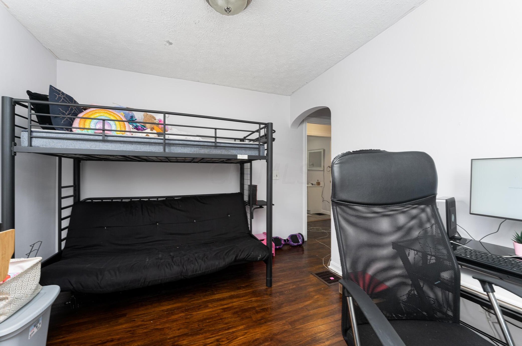 3126 Medina Ave, Columbus OH  43224-4221 exterior