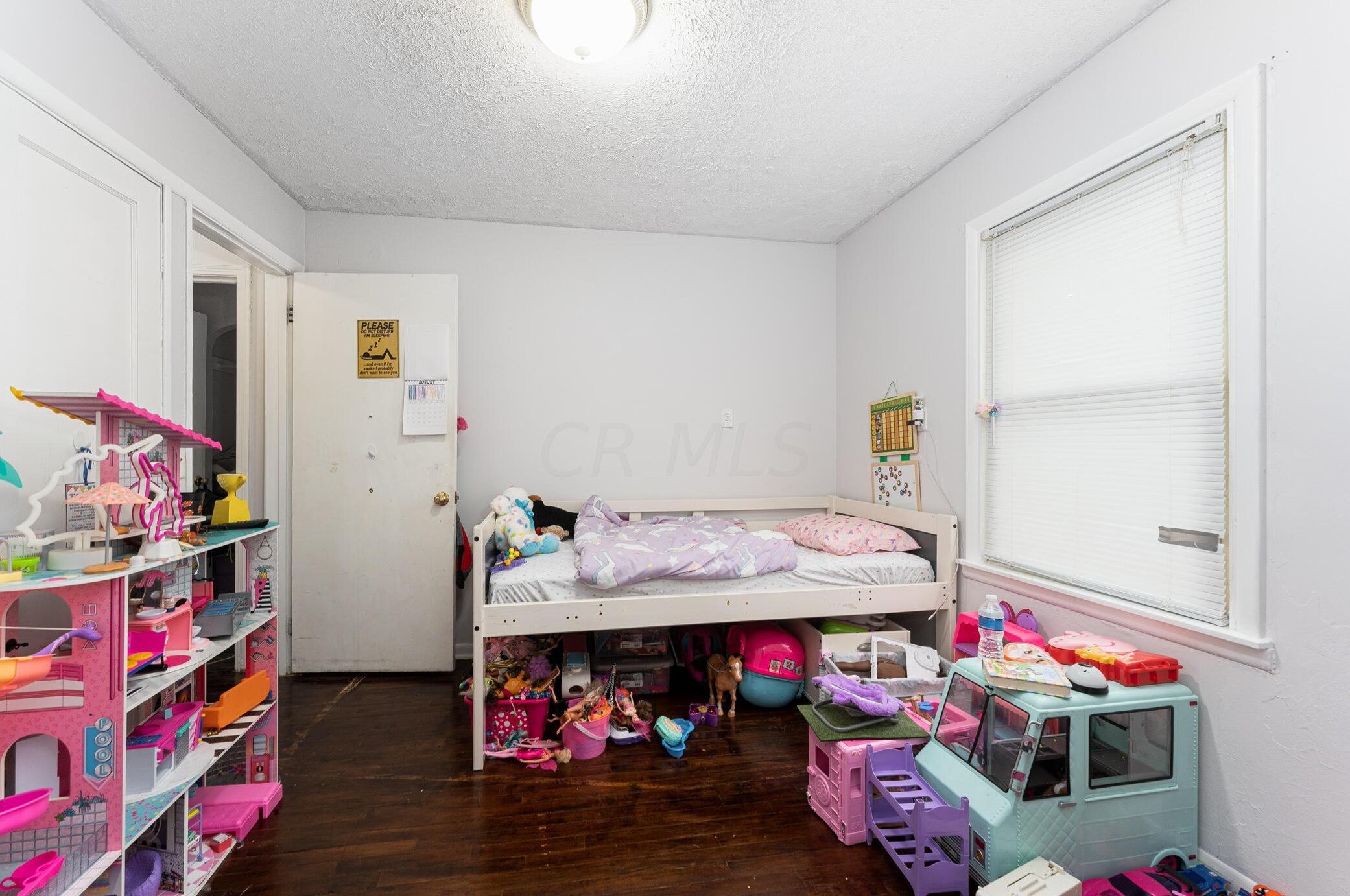 3126 Medina Ave, Columbus OH  43224-4221 exterior