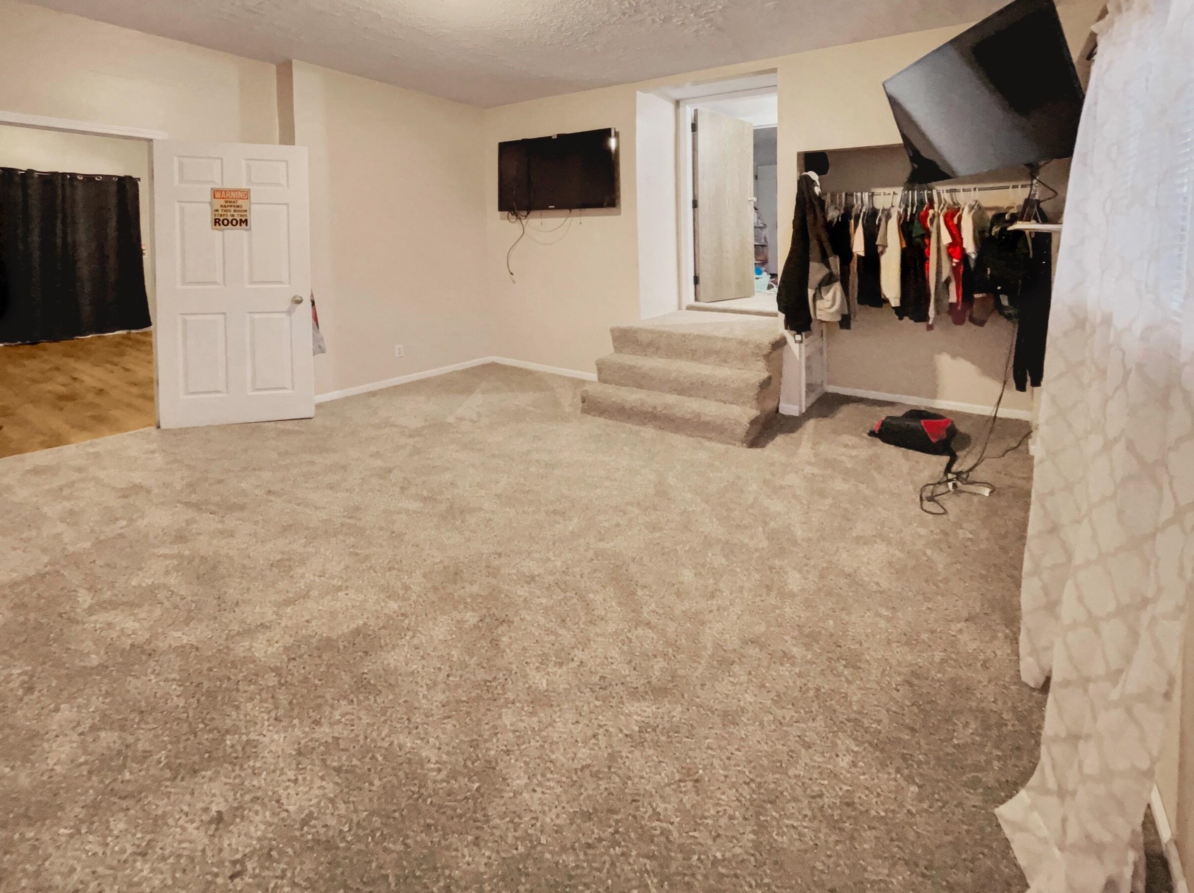 3126 Medina Ave, Columbus OH  43224-4221 exterior