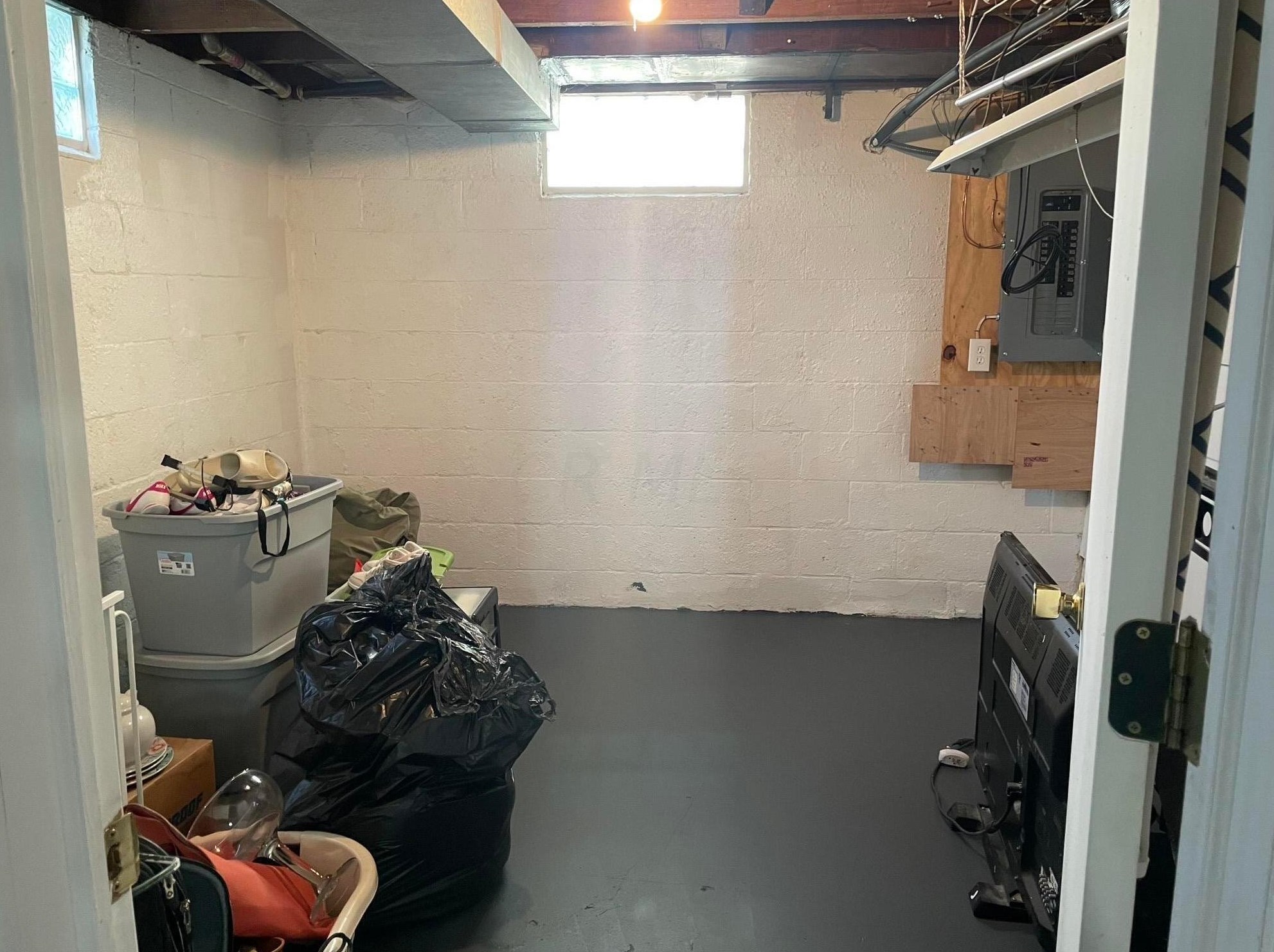 3126 Medina Ave, Columbus OH  43224-4221 exterior