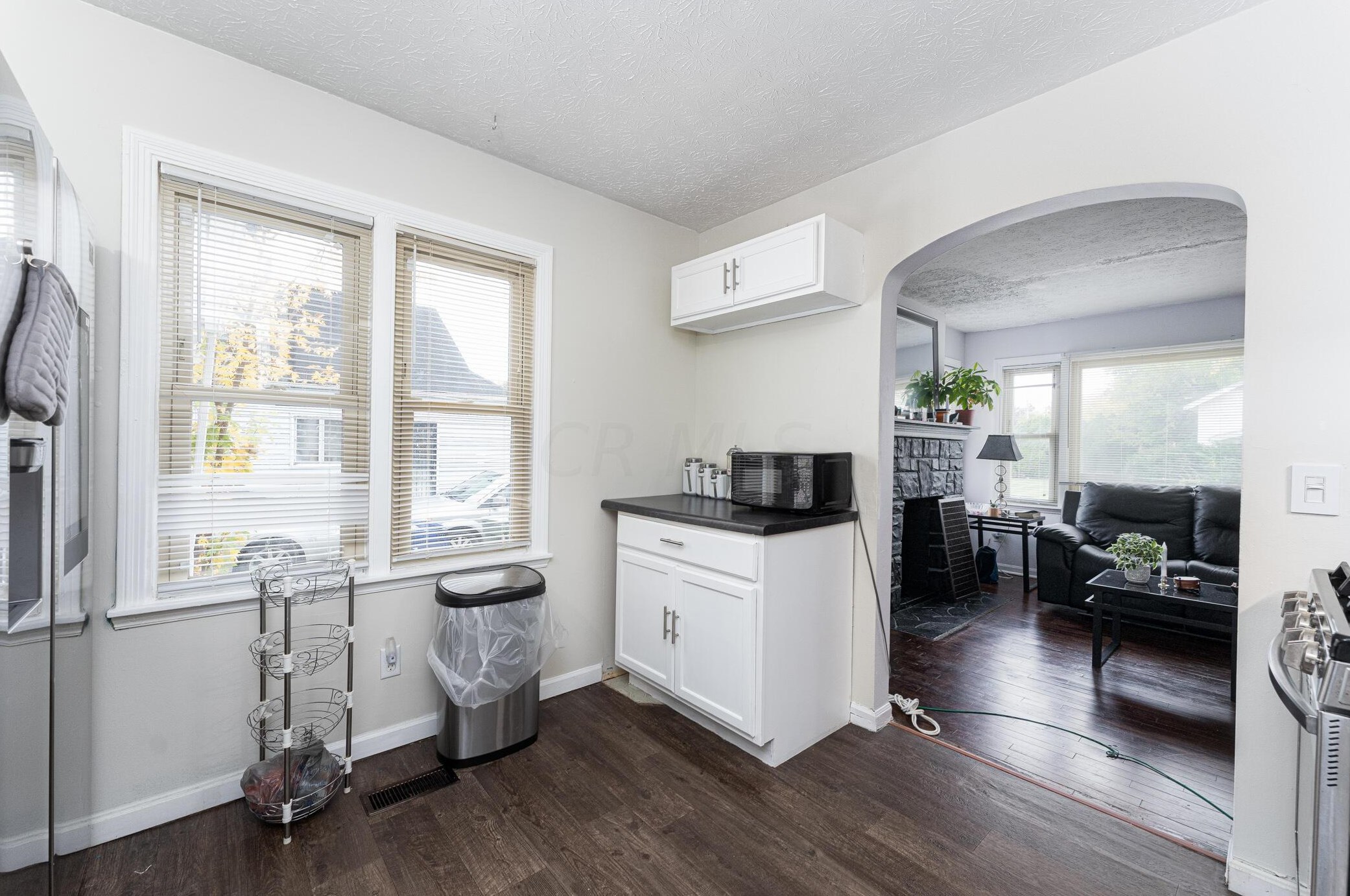 3126 Medina Ave, Columbus OH  43224-4221 exterior