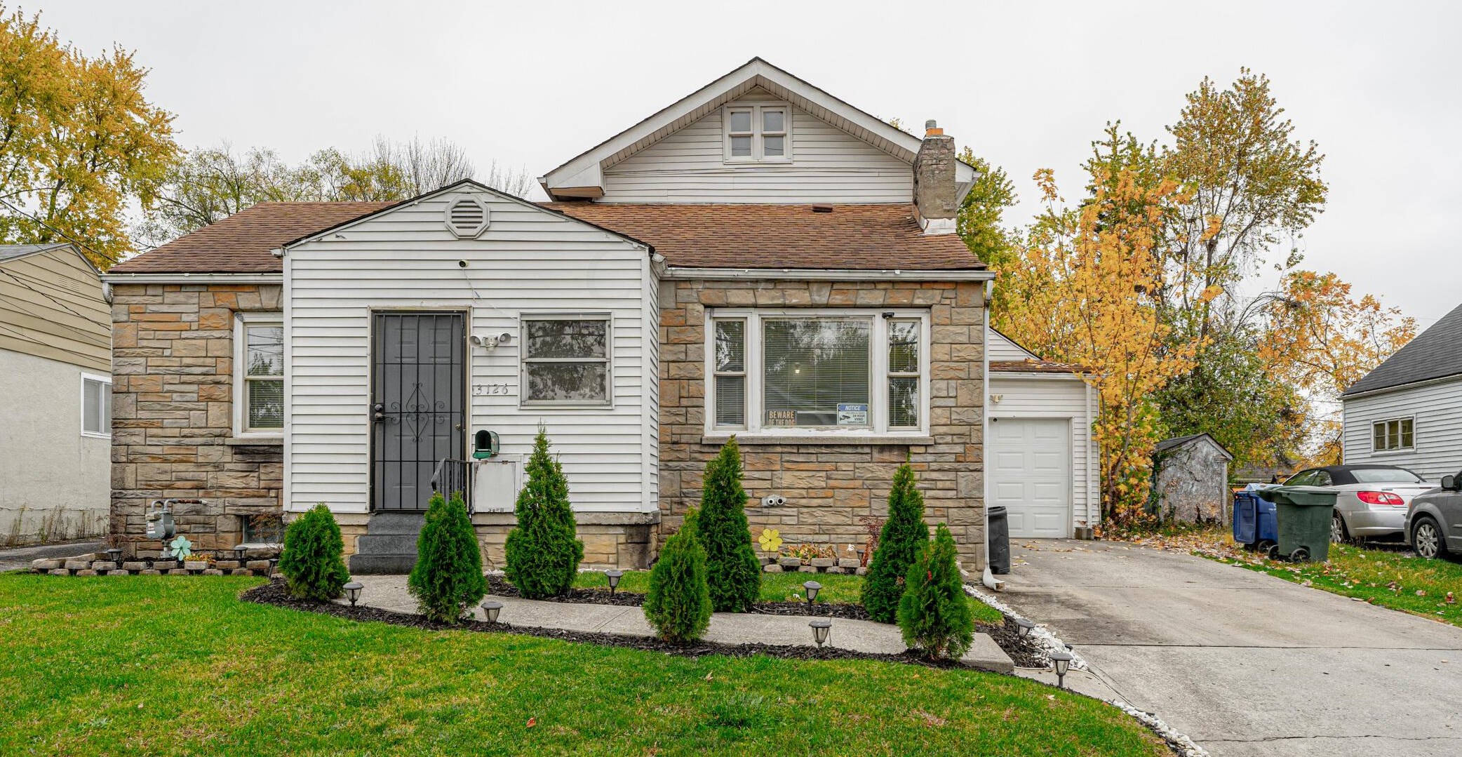 3126 Medina Ave, Columbus OH  43224-4221 exterior