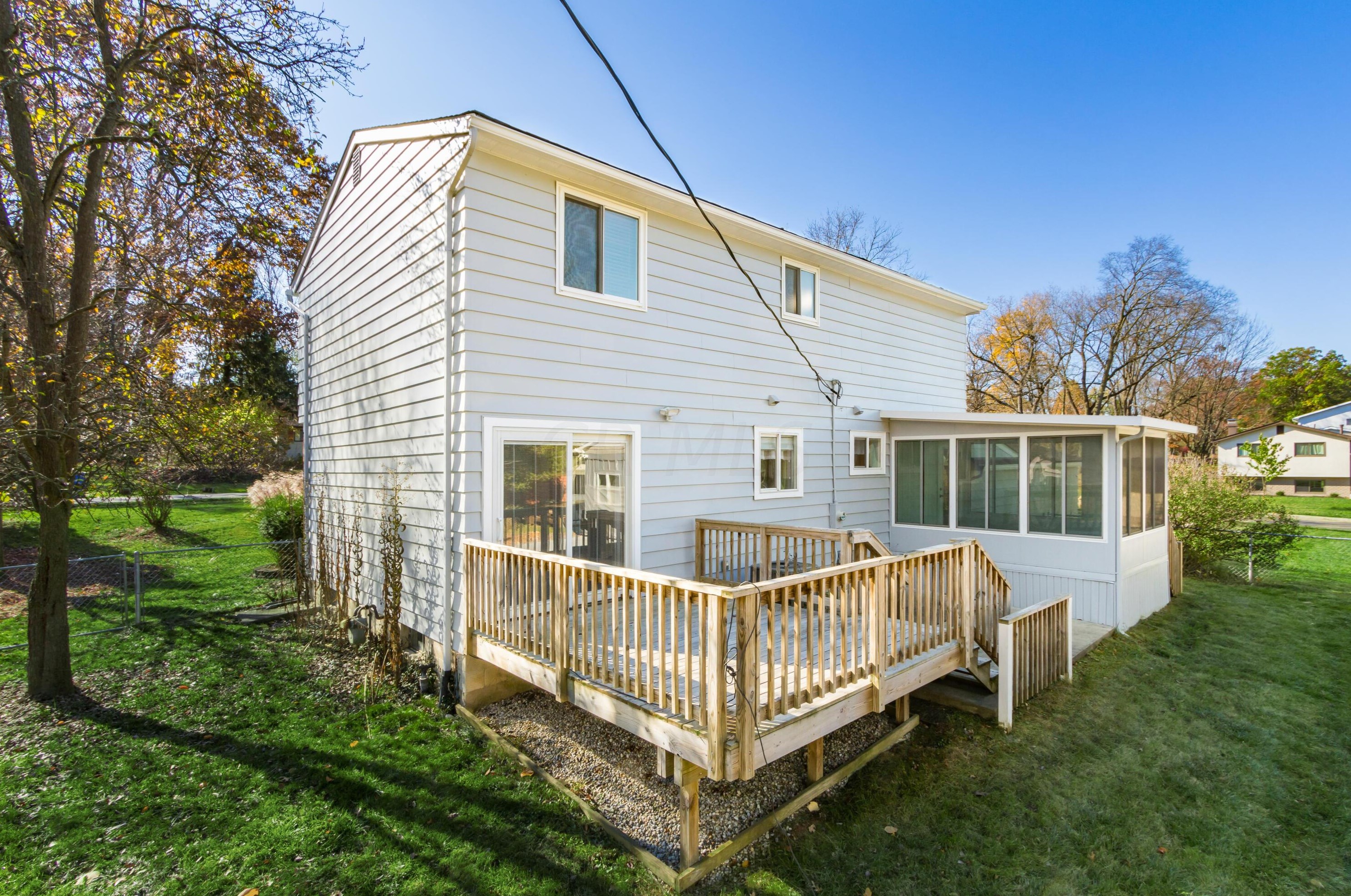 420 Charleston Ave, Columbus OH  43214-1302 exterior