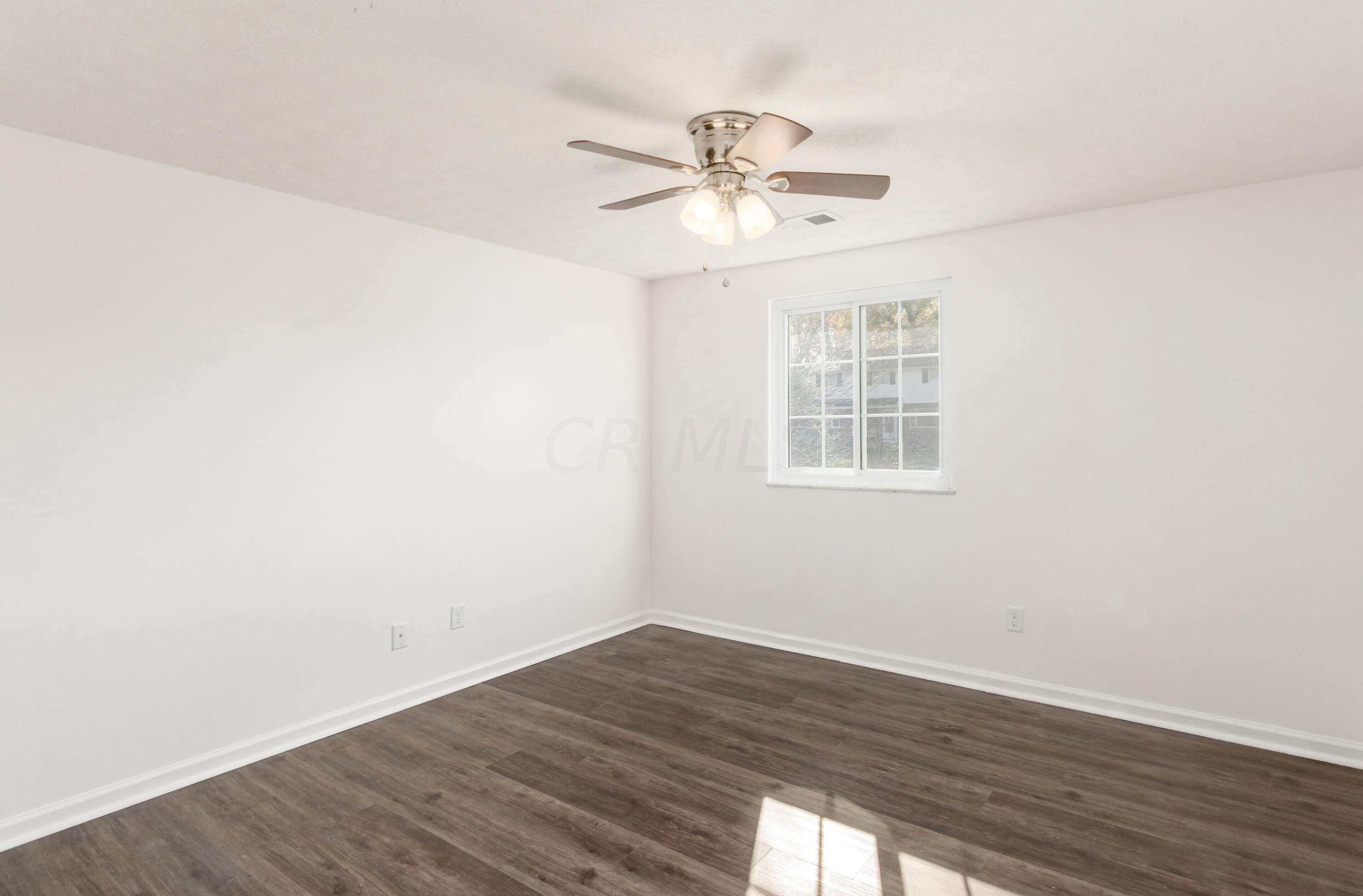 420 Charleston Ave, Columbus OH  43214-1302 exterior