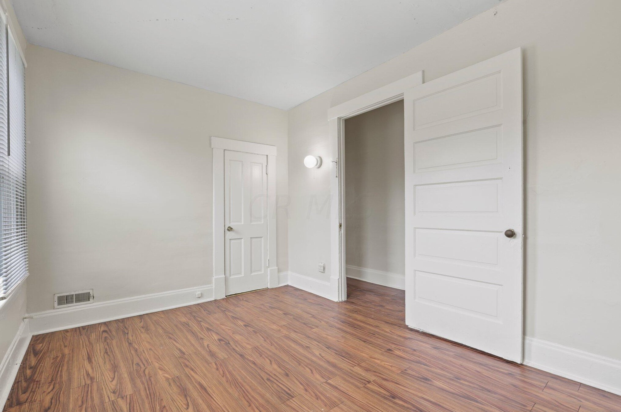 322 Stanaford Pl, Columbus OH  43207-1958 exterior