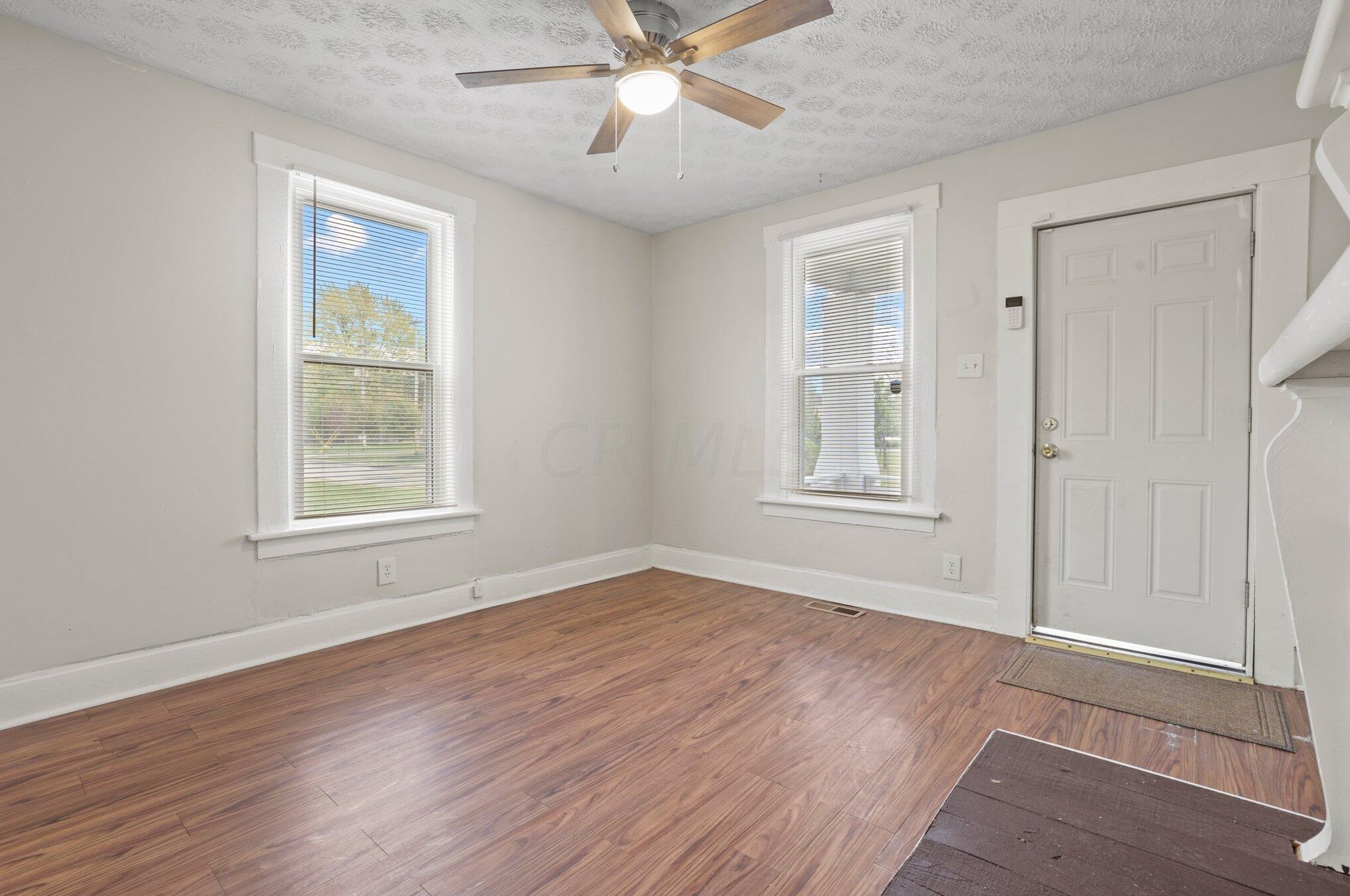 322 Stanaford Pl, Columbus OH  43207-1958 exterior