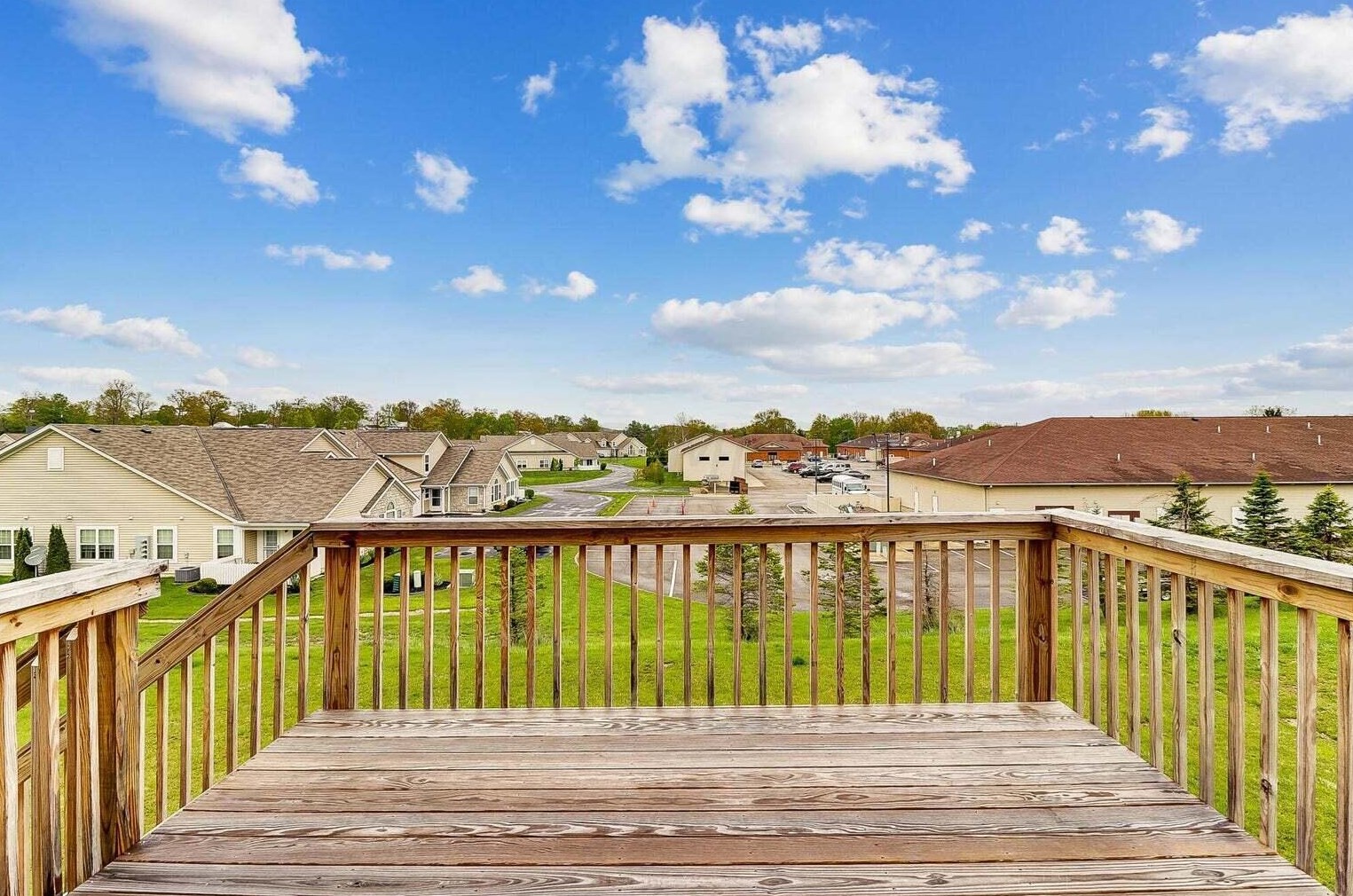 934 Thornhill Pl, Lancaster OH  43130-7730 exterior