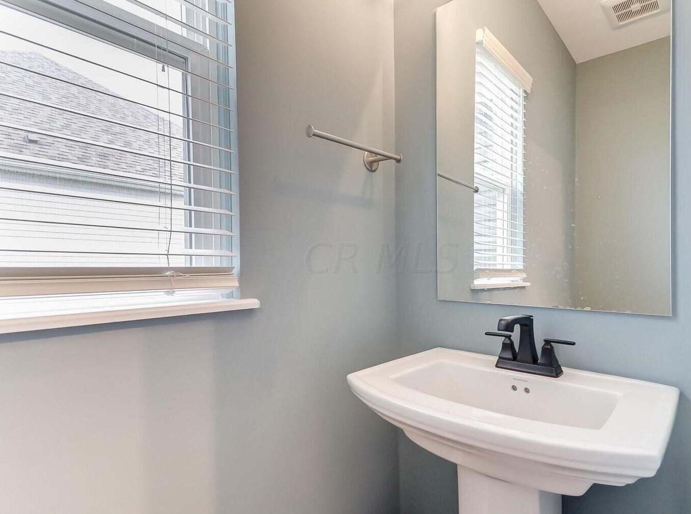 934 Thornhill Pl, Lancaster OH  43130-7730 exterior