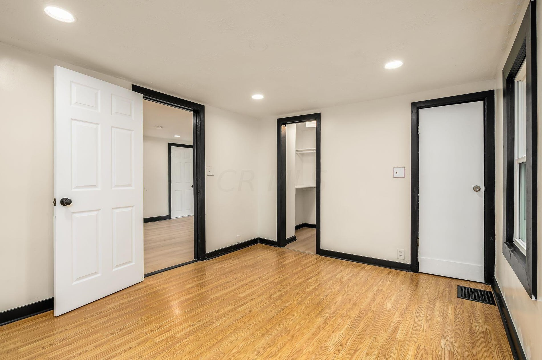 1060 18th Ave, Columbus OH  43211-2446 exterior