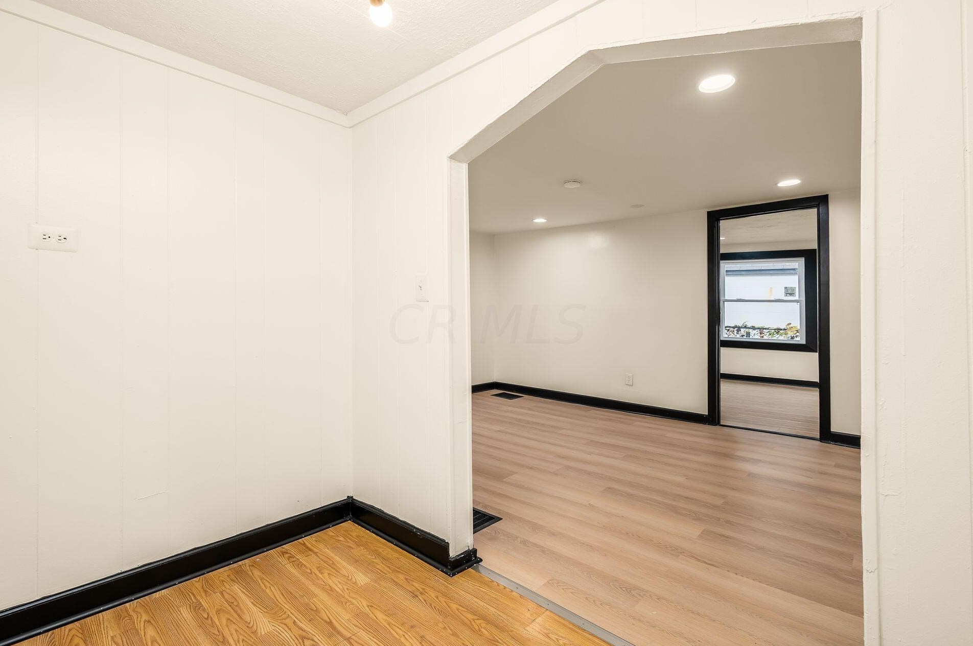 1060 18th Ave, Columbus OH  43211-2446 exterior