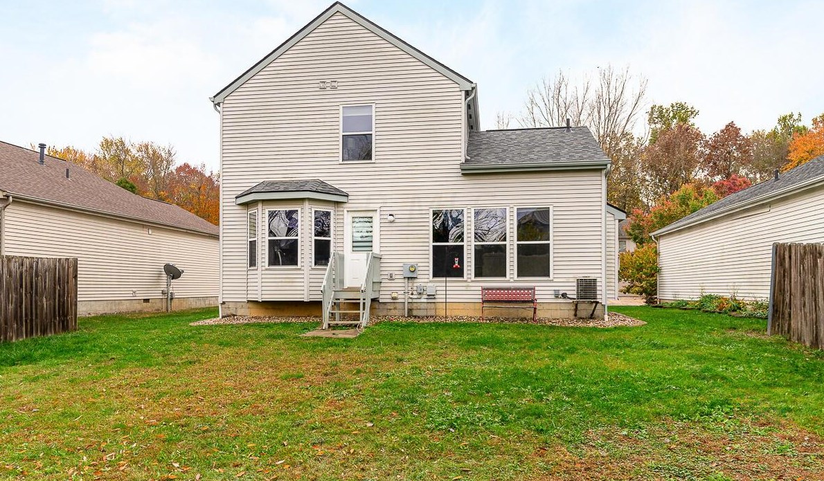 6994 Weurful Dr, Cnl Wnchstr OH  43110-8444 exterior