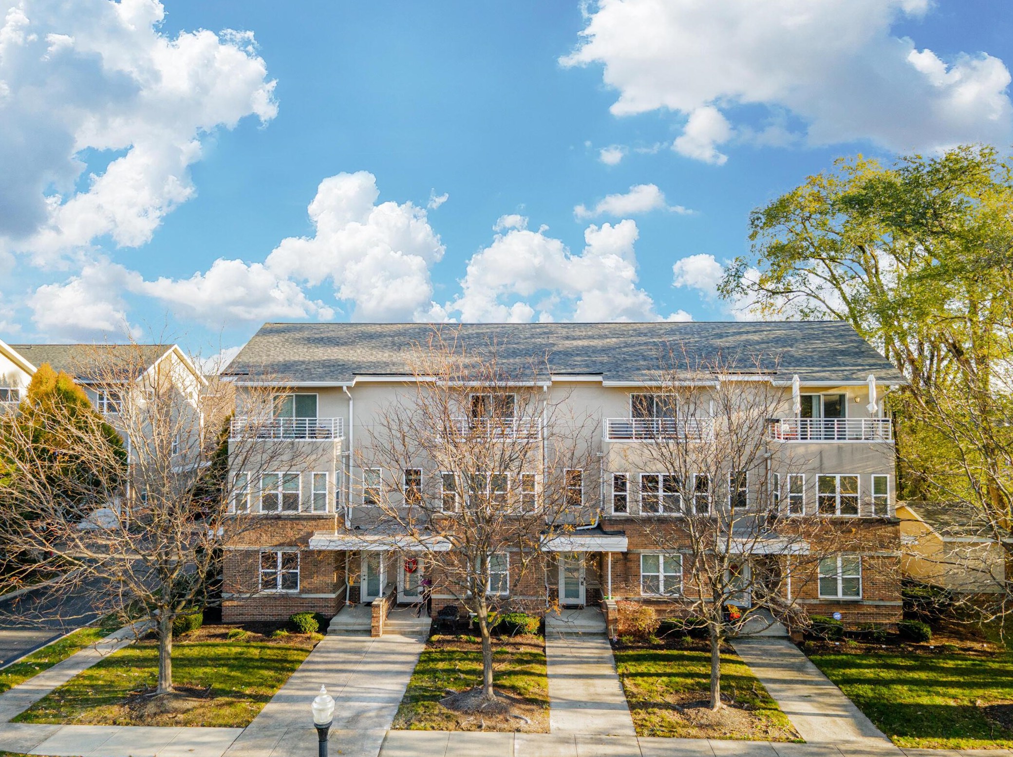 1832 Northwest Blvd, Columbus OH  43212-1670 exterior