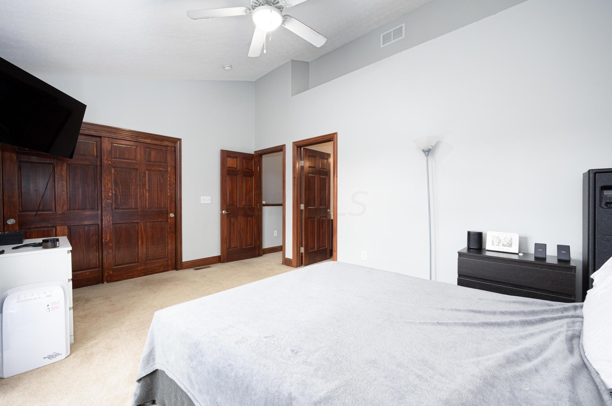 1832 Northwest Blvd, Columbus OH  43212-1670 exterior