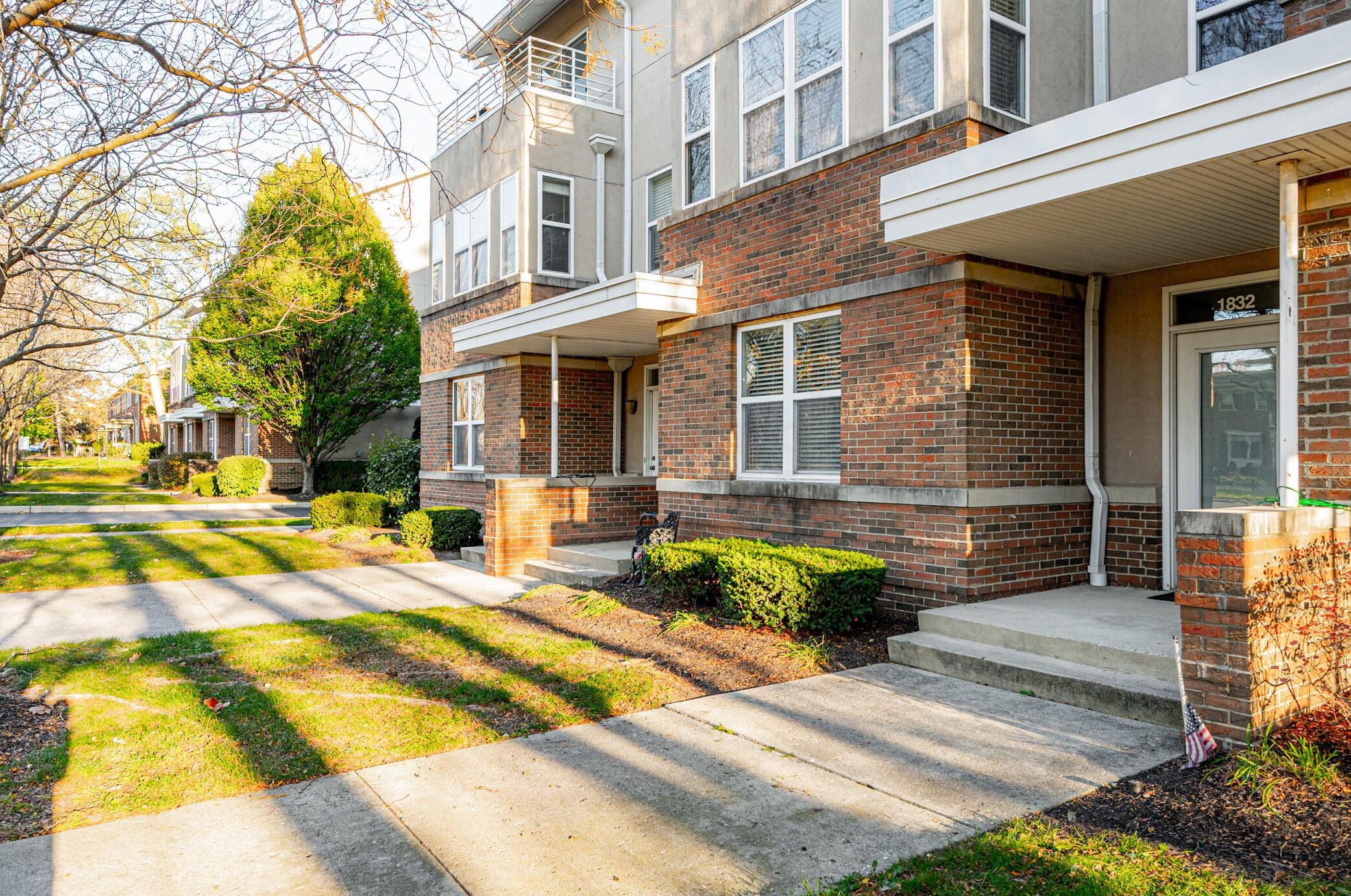 1832 Northwest Blvd, Columbus OH  43212-1670 exterior