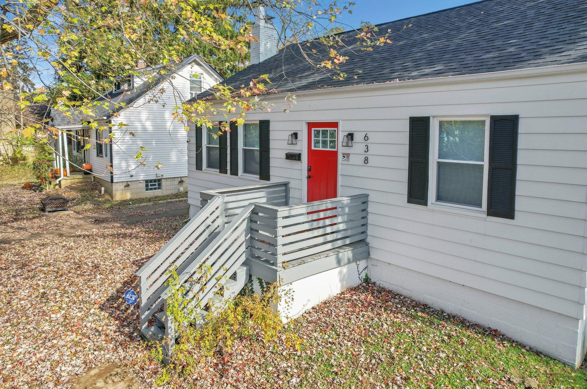 638 Robinwood Ave, Columbus OH  43213-1755 exterior