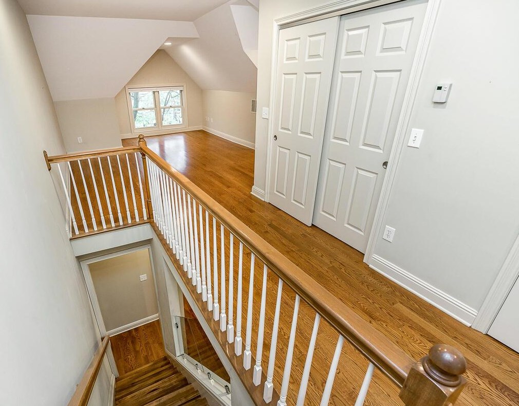 60 Buttles Ave, Columbus OH  43215-1451 exterior