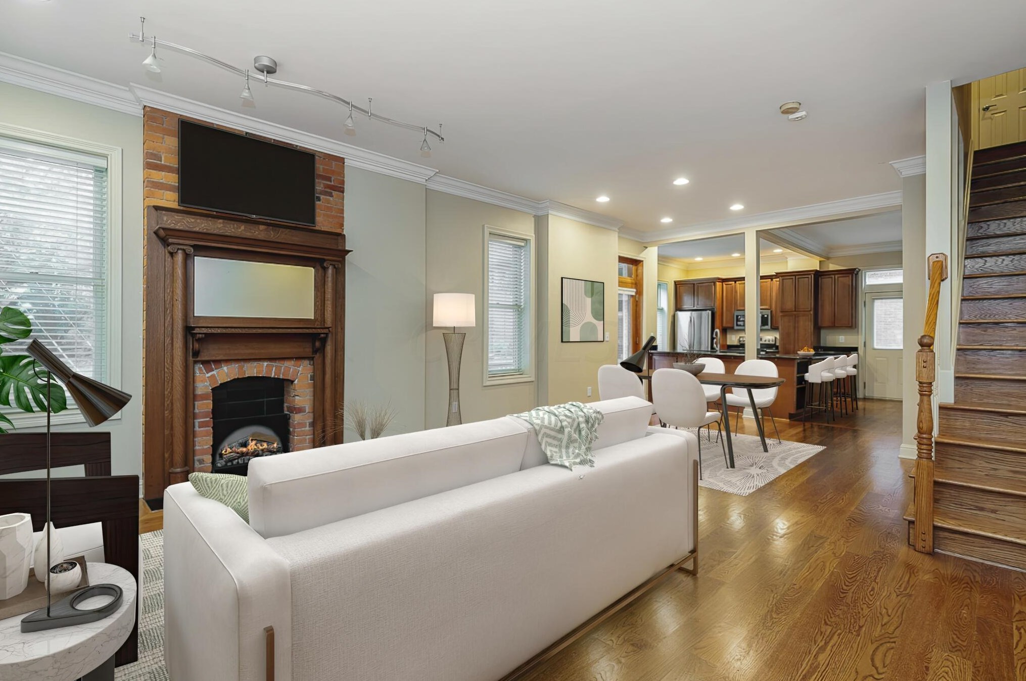 60 Buttles Ave, Columbus OH  43215-1451 exterior