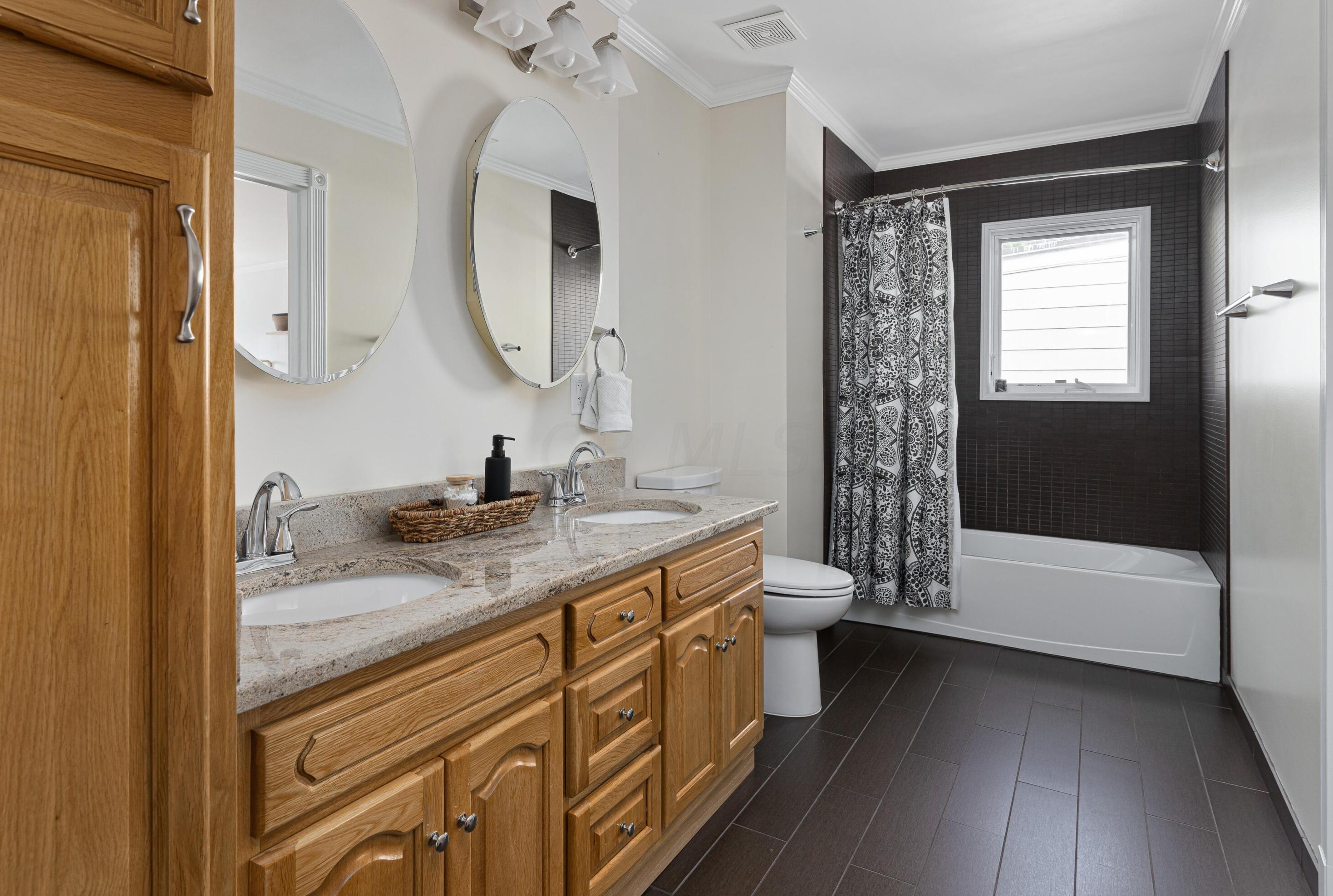 418 Forest St, Columbus OH  43206-2331 exterior