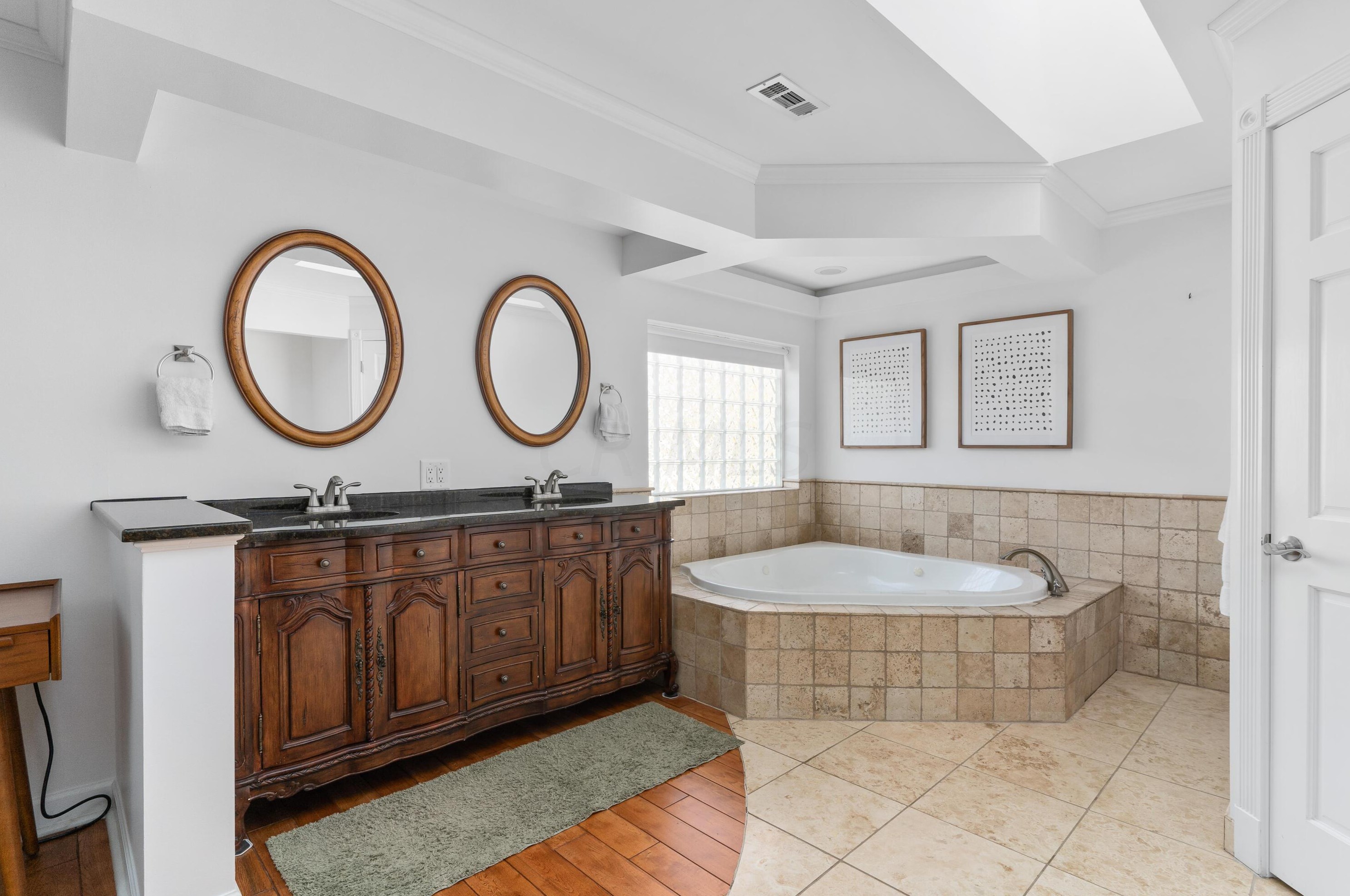 418 Forest St, Columbus OH  43206-2331 exterior