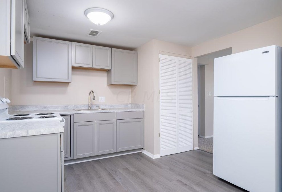 3720 Beulah Rd, Columbus OH 43224-2615 exterior