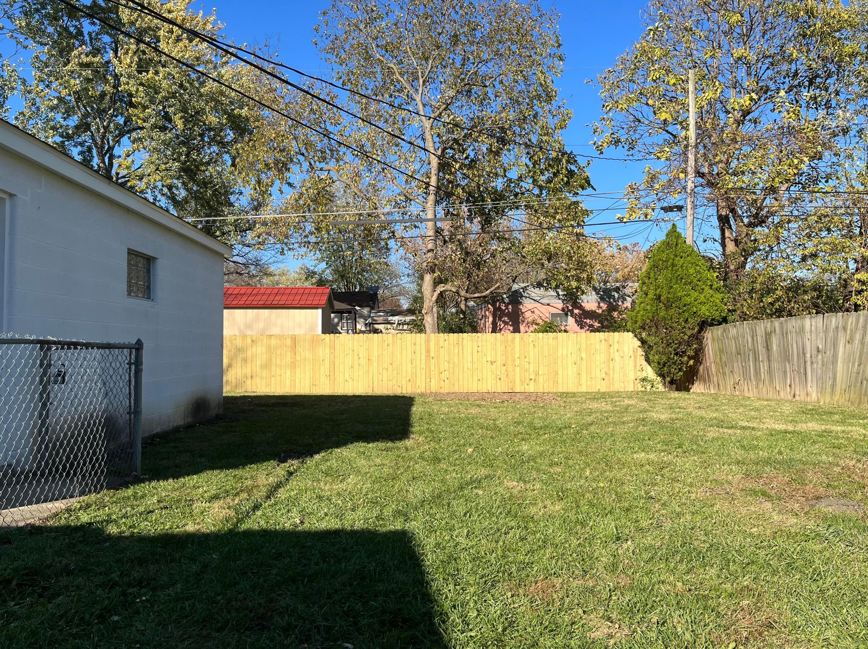 4052 Fulton St, Columbus OH  43227-1711 exterior