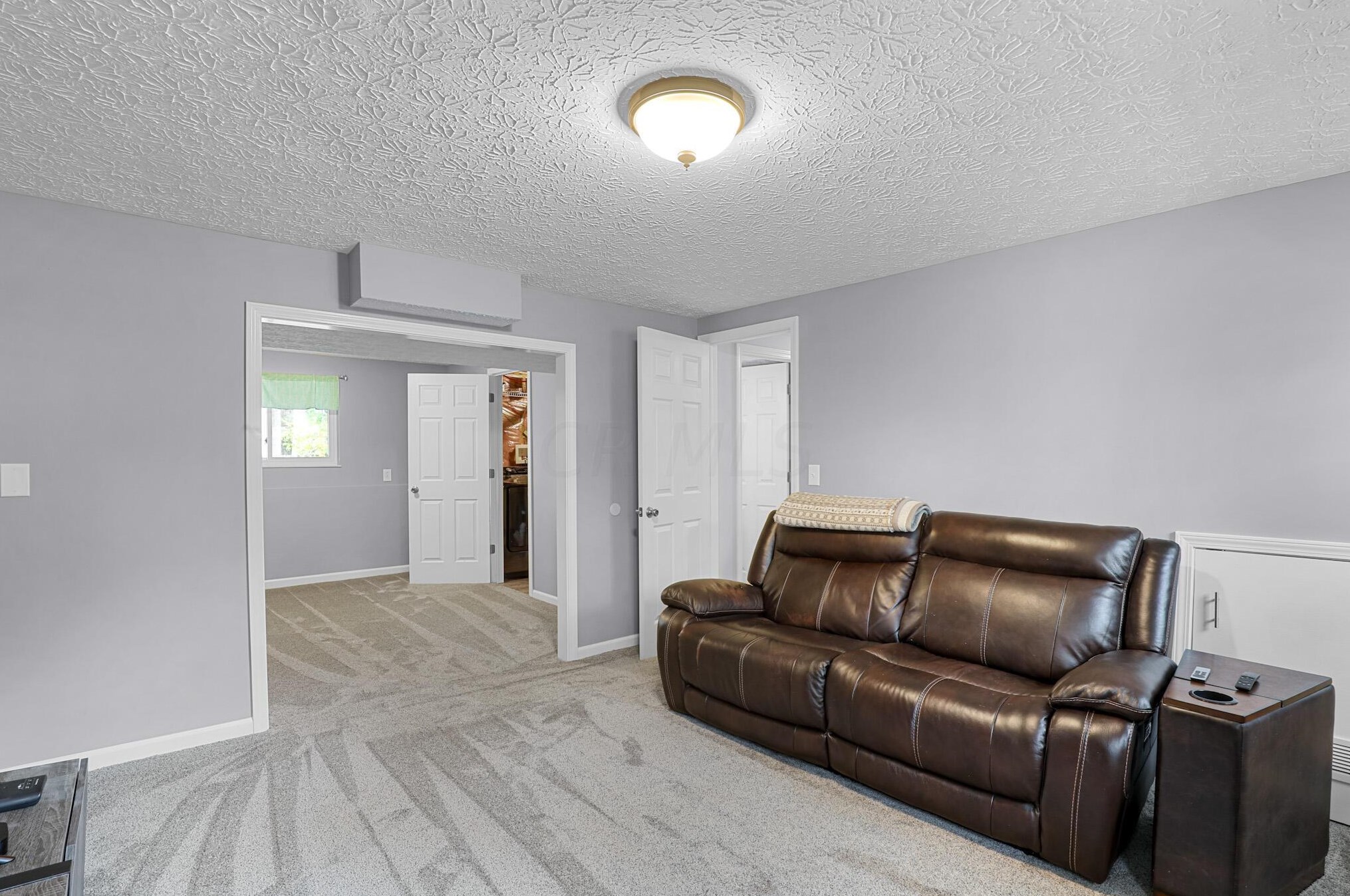 2424 Sandstrom Dr, Columbus OH  43235-1890 exterior