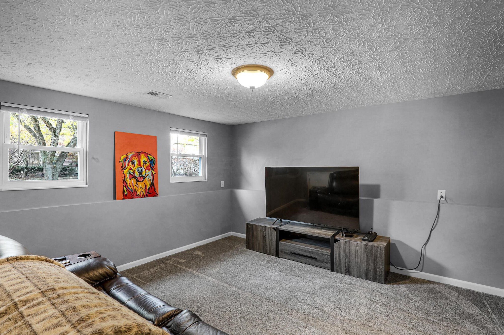 2424 Sandstrom Dr, Columbus OH  43235-1890 exterior