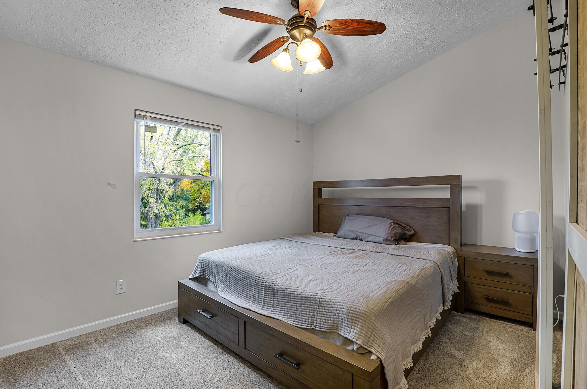 2424 Sandstrom Dr, Columbus OH  43235-1890 exterior