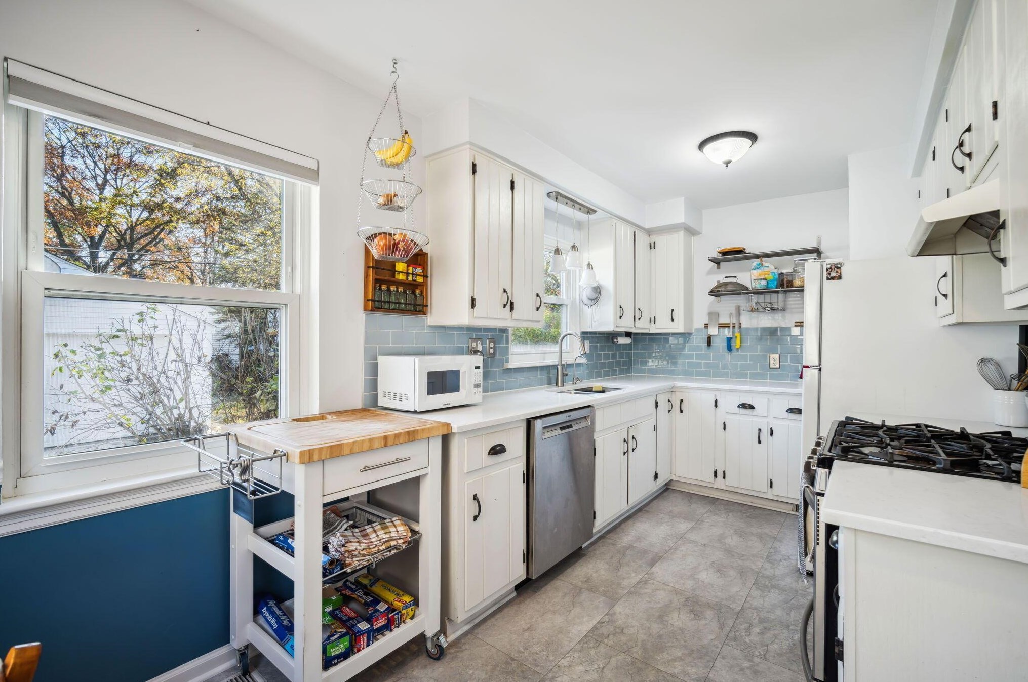 555 Chatham Rd, Columbus OH  43214-3321 exterior