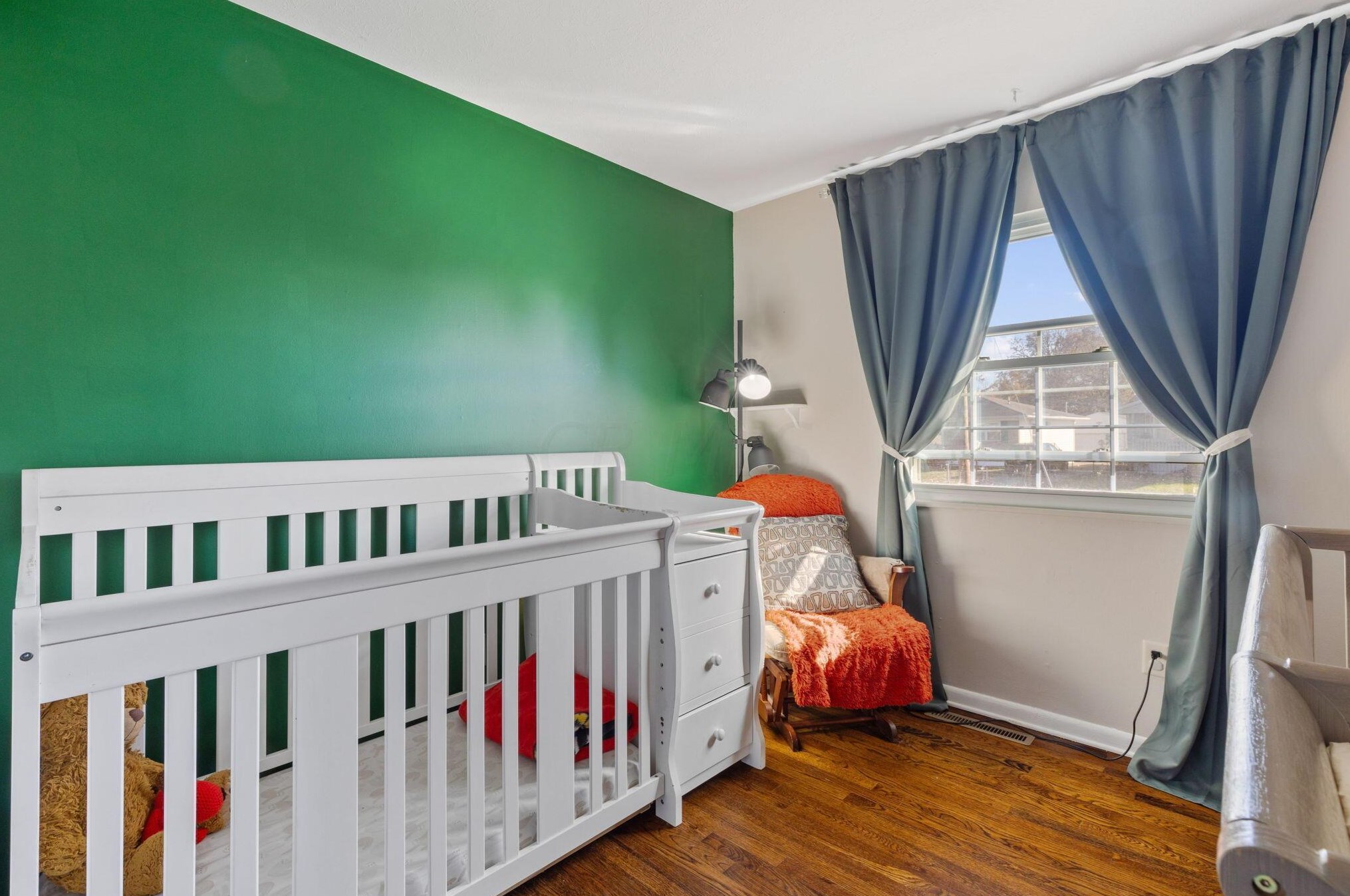 592 Glendora Rd, Columbus OH  43207-4136 exterior