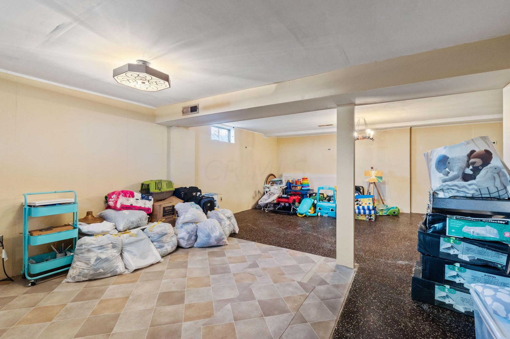 592 Glendora Rd, Columbus OH  43207-4136 exterior