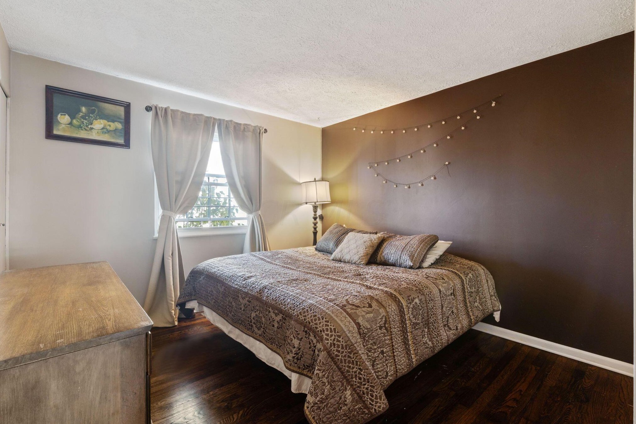 592 Glendora Rd, Columbus OH  43207-4136 exterior