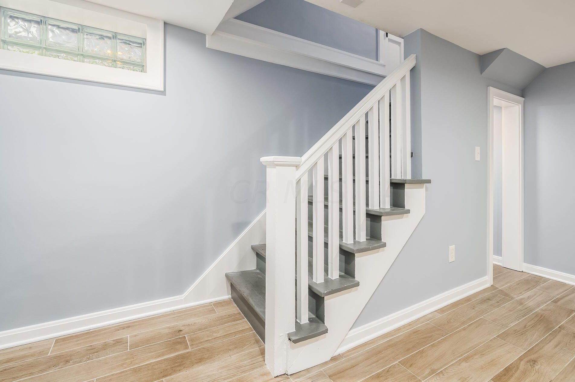 2351 Kensington Dr, Columbus OH 43221-3770 exterior