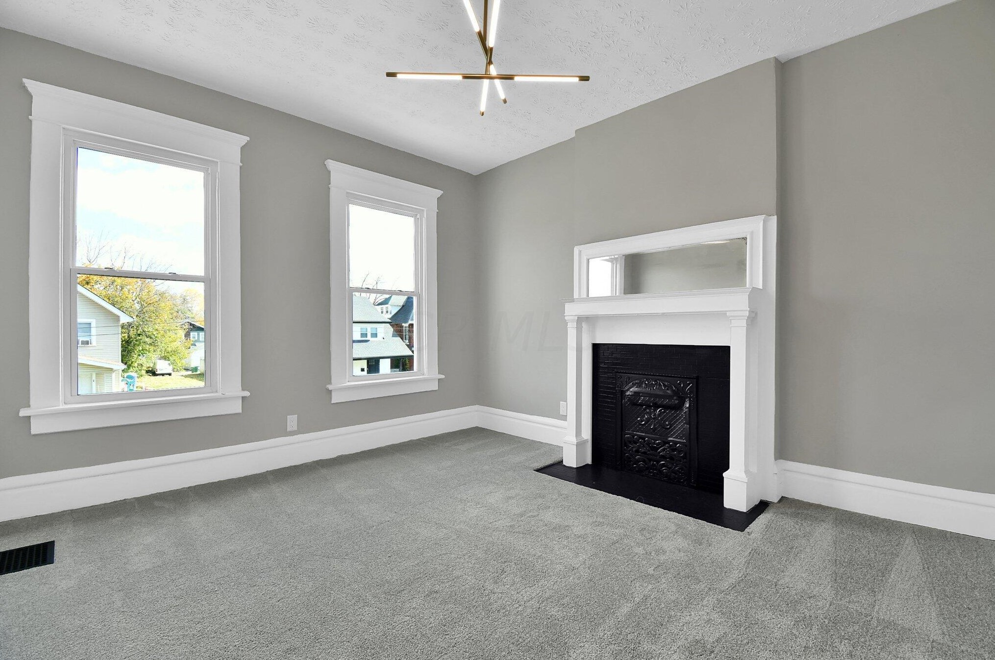 953 Studer Ave, Columbus OH 43206-3214 exterior