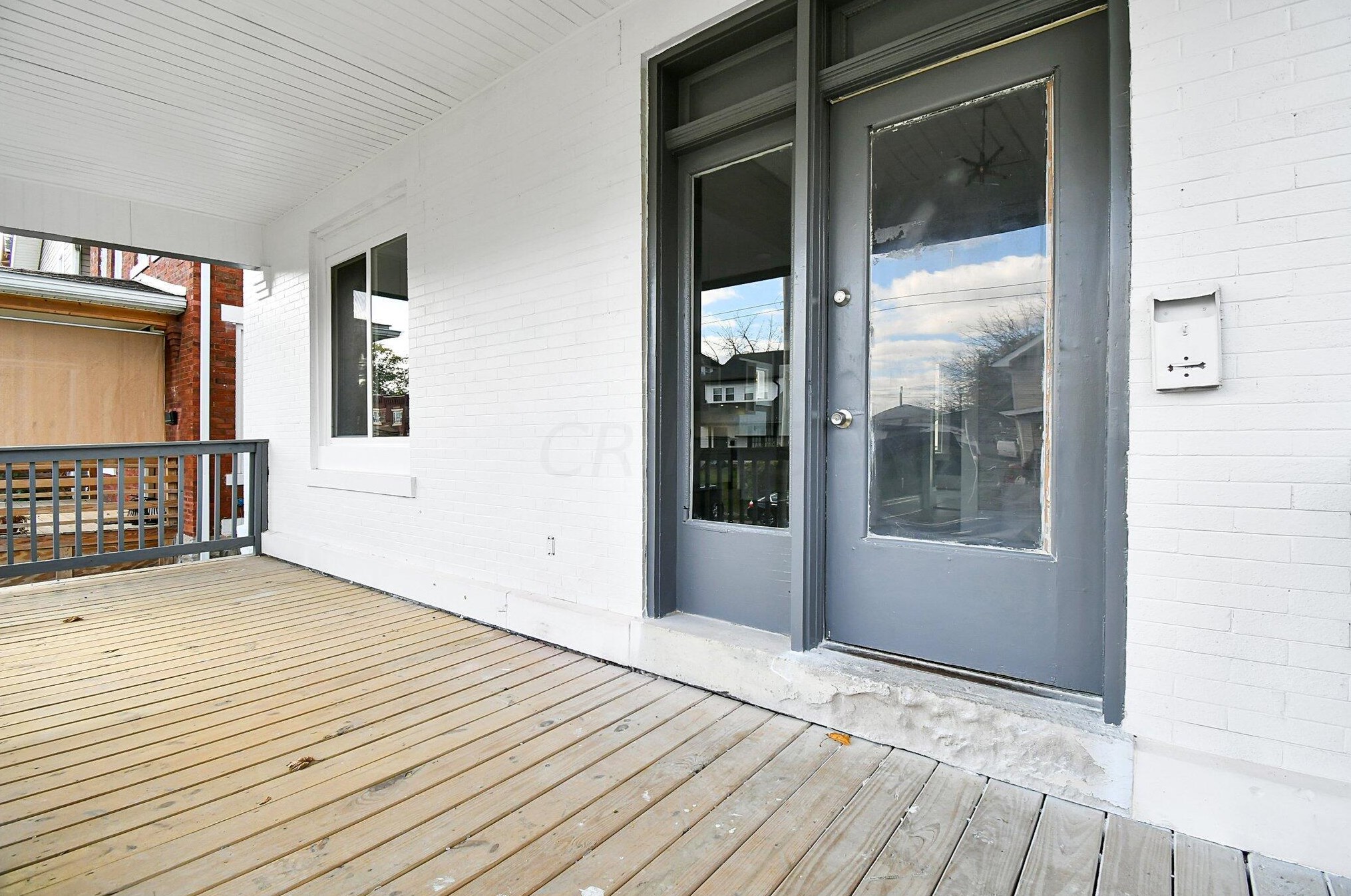 953 Studer Ave, Columbus OH 43206-3214 exterior