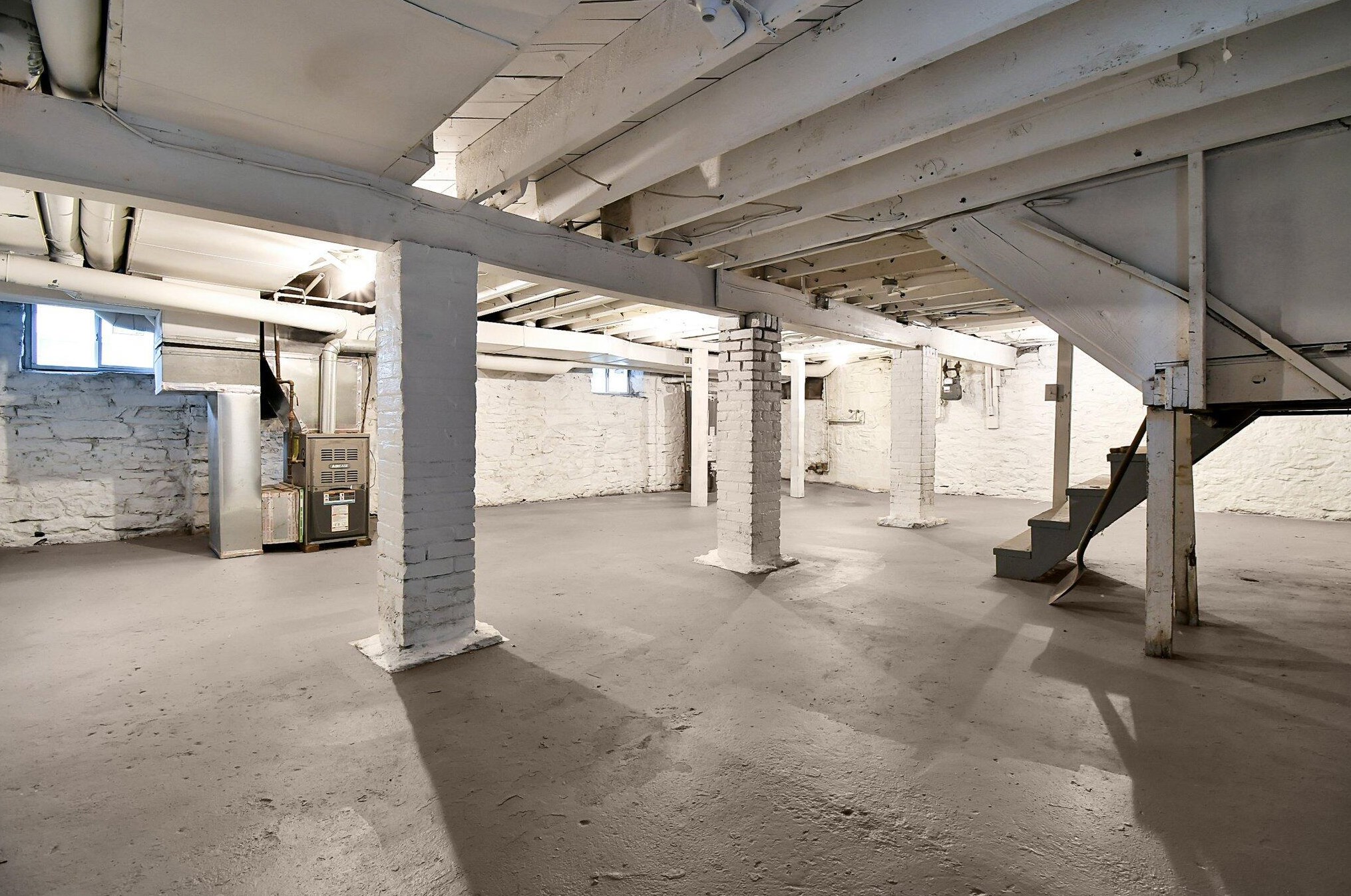 953 Studer Ave, Columbus OH 43206-3214 exterior