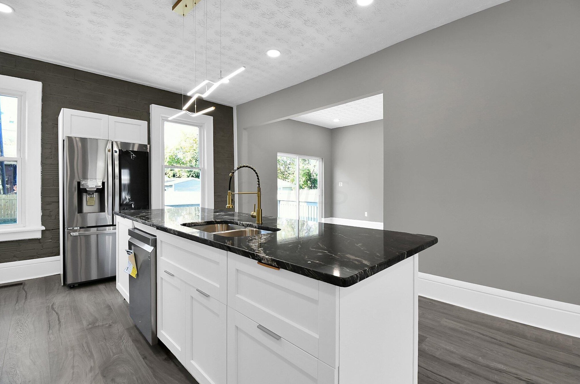 953 Studer Ave, Columbus OH 43206-3214 exterior