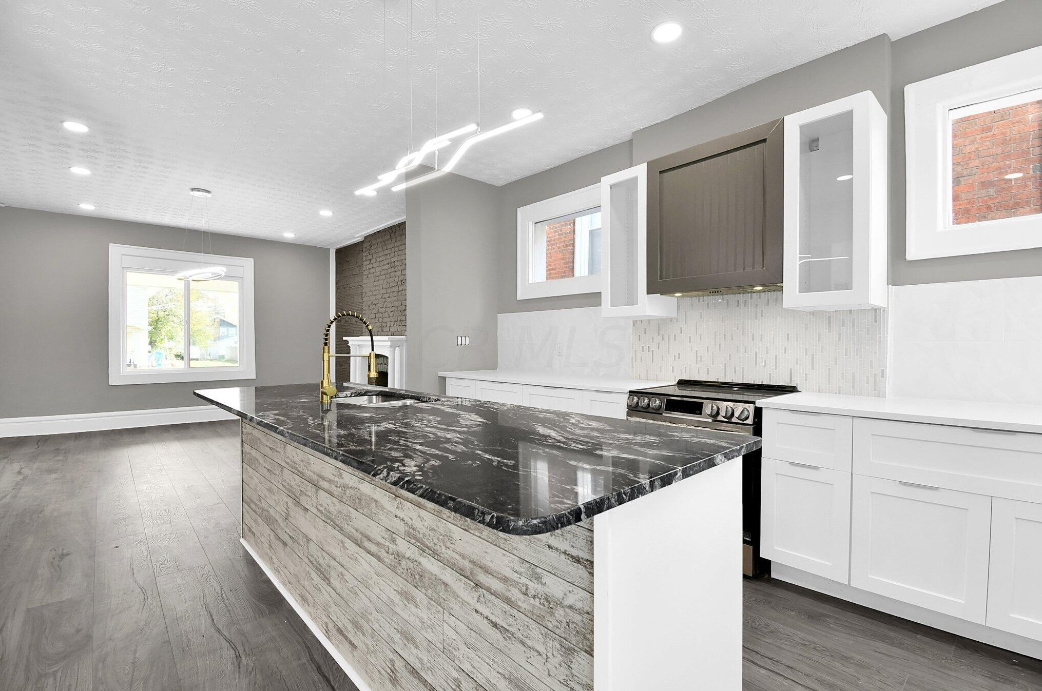 953 Studer Ave, Columbus OH 43206-3214 exterior