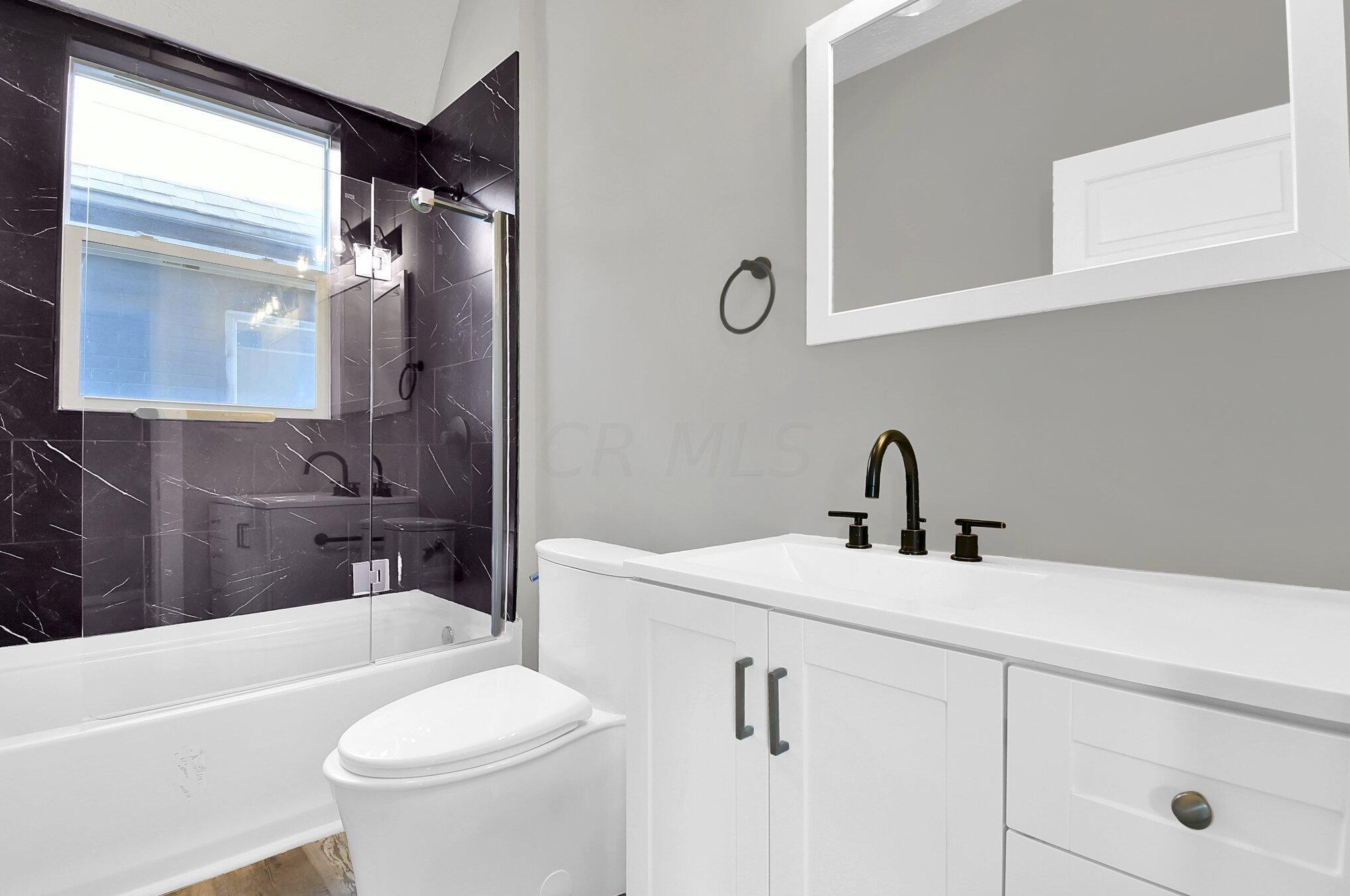 953 Studer Ave, Columbus OH 43206-3214 exterior