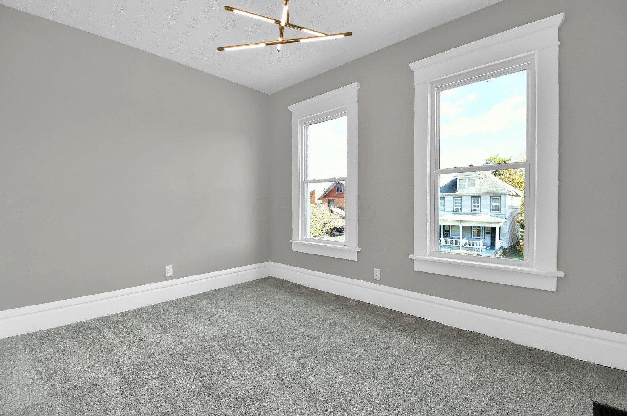 953 Studer Ave, Columbus OH 43206-3214 exterior