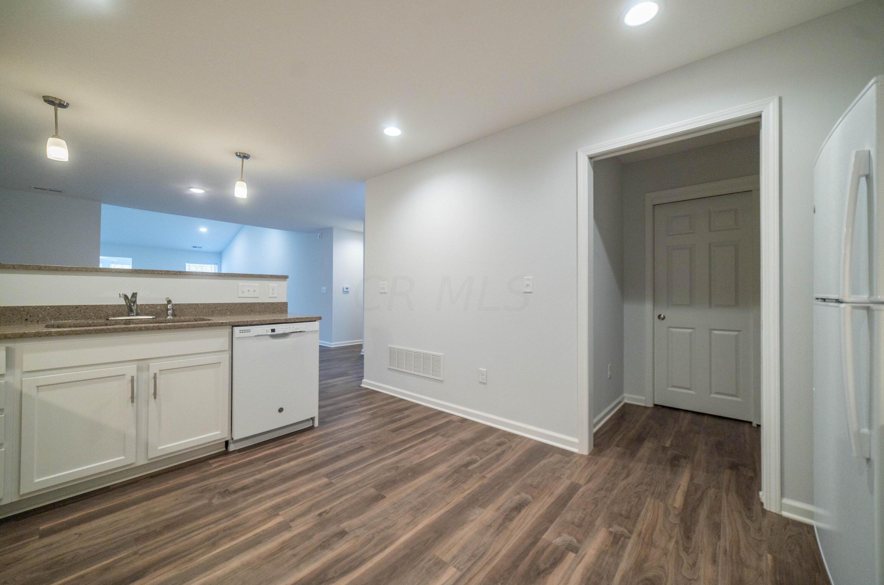 1407 Epworth Forest Dr, Lancaster OH  43130-7755 exterior