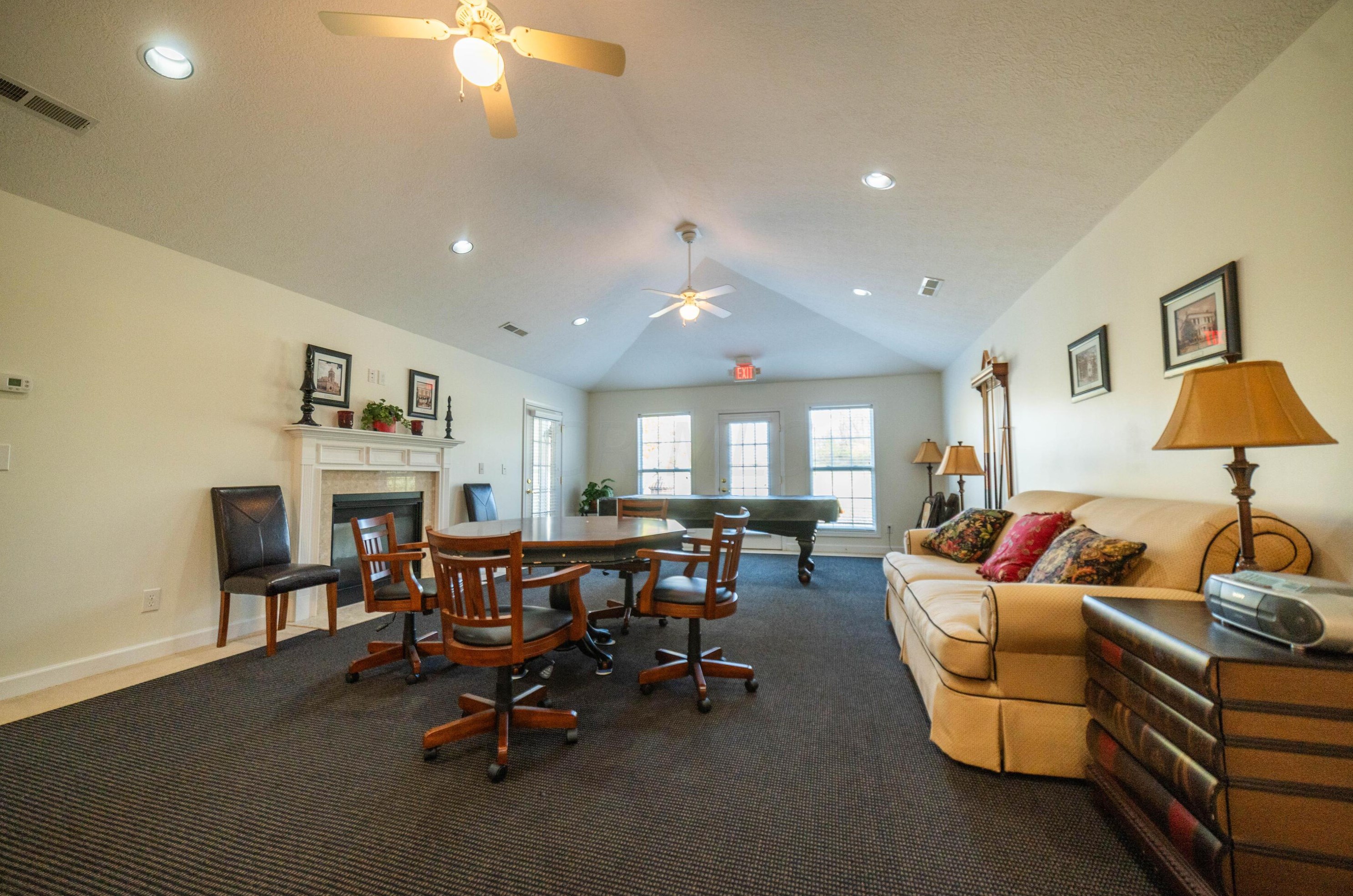 1407 Epworth Forest Dr, Lancaster OH  43130-7755 exterior