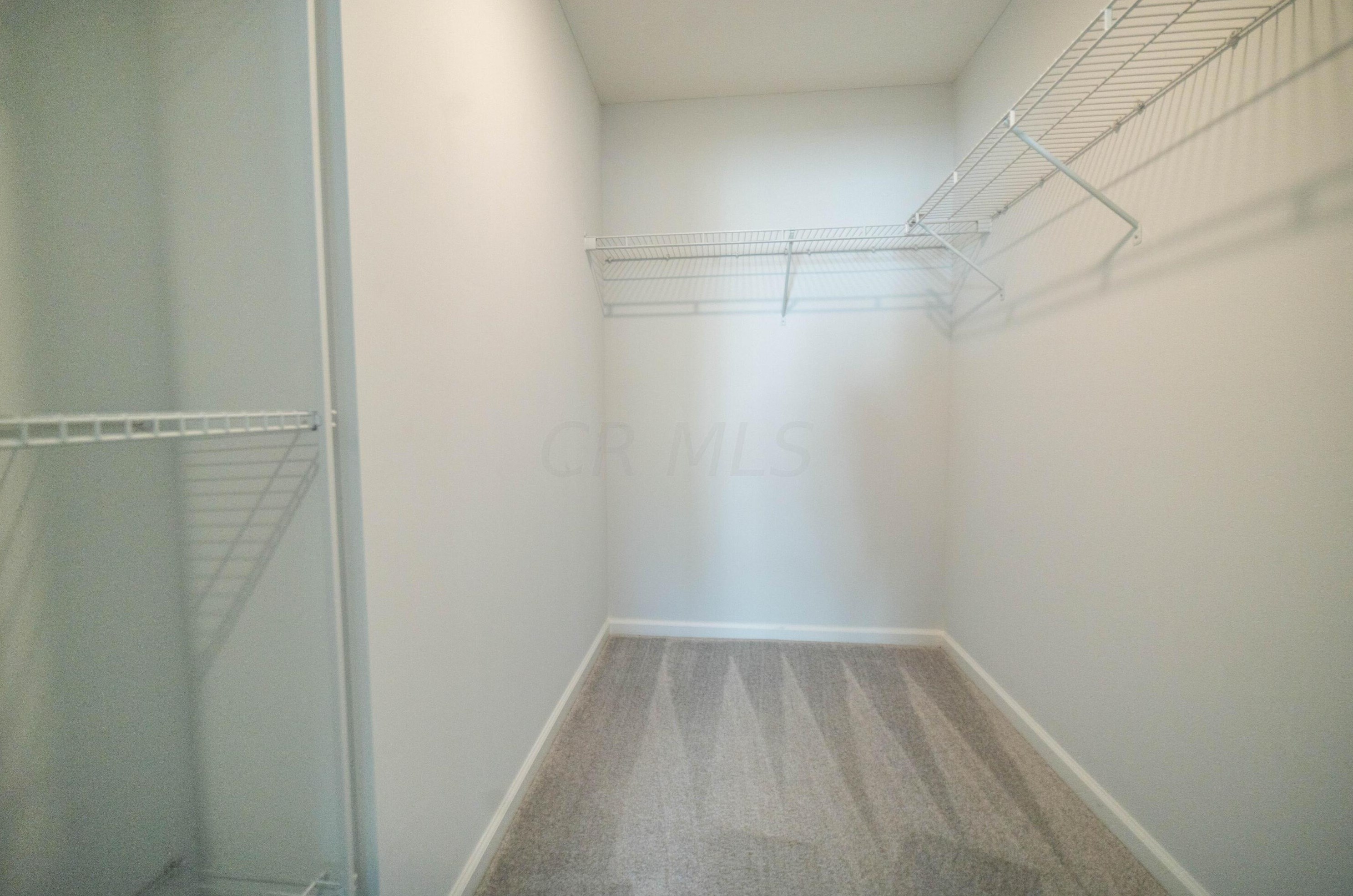 1407 Epworth Forest Dr, Lancaster OH  43130-7755 exterior