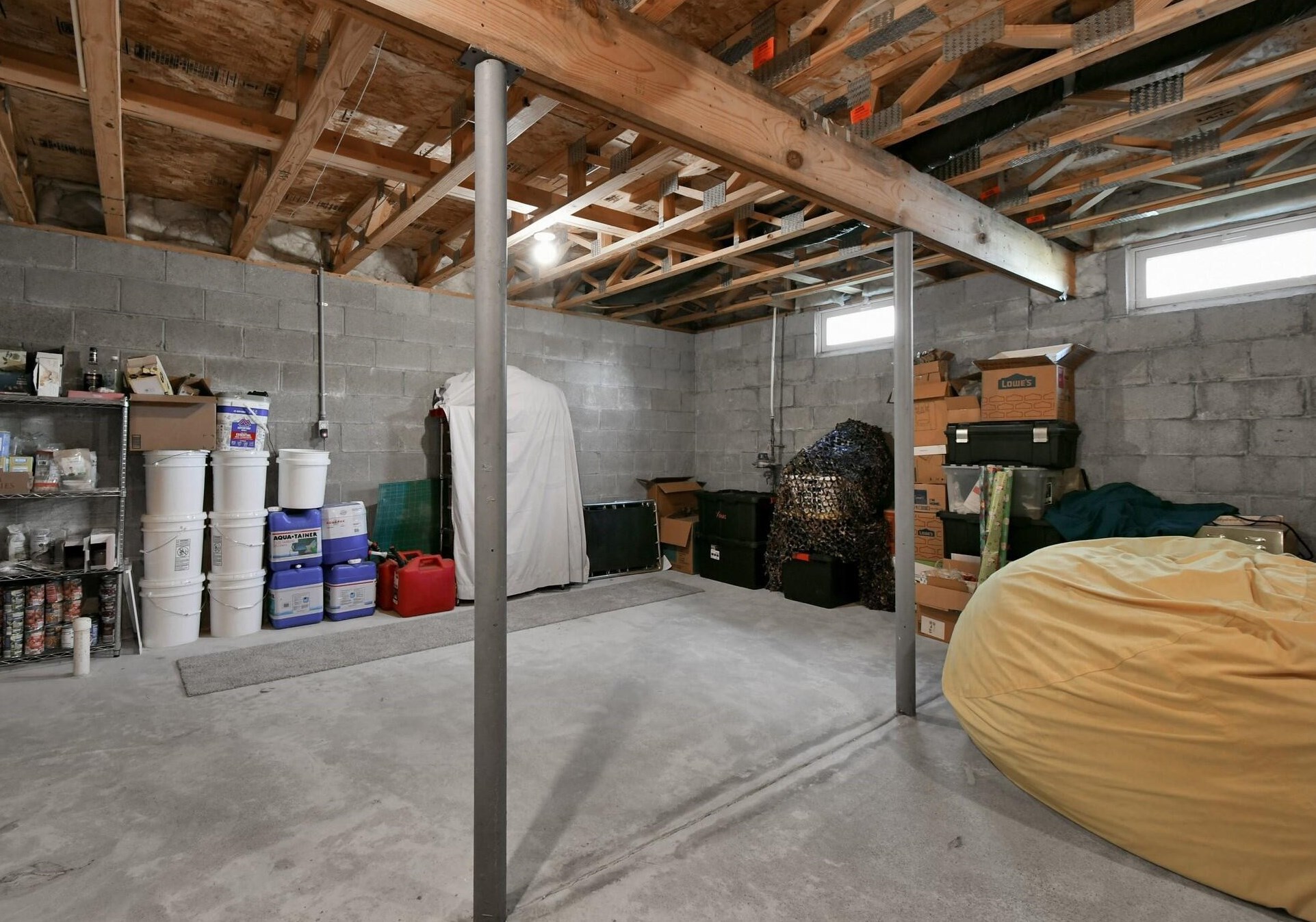 2859 Alderwood Dr, Columbus OH  43219-5044 exterior